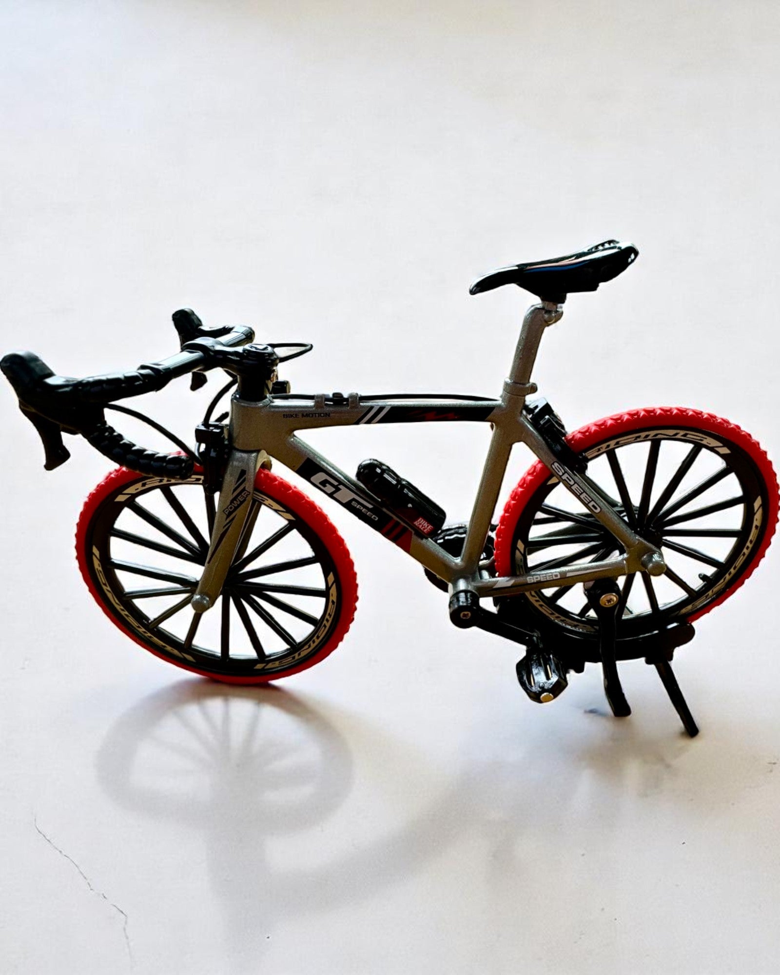 Mini „Speedster” – verzamelmodel met graveeroptie, 2 varianten beschikbaar