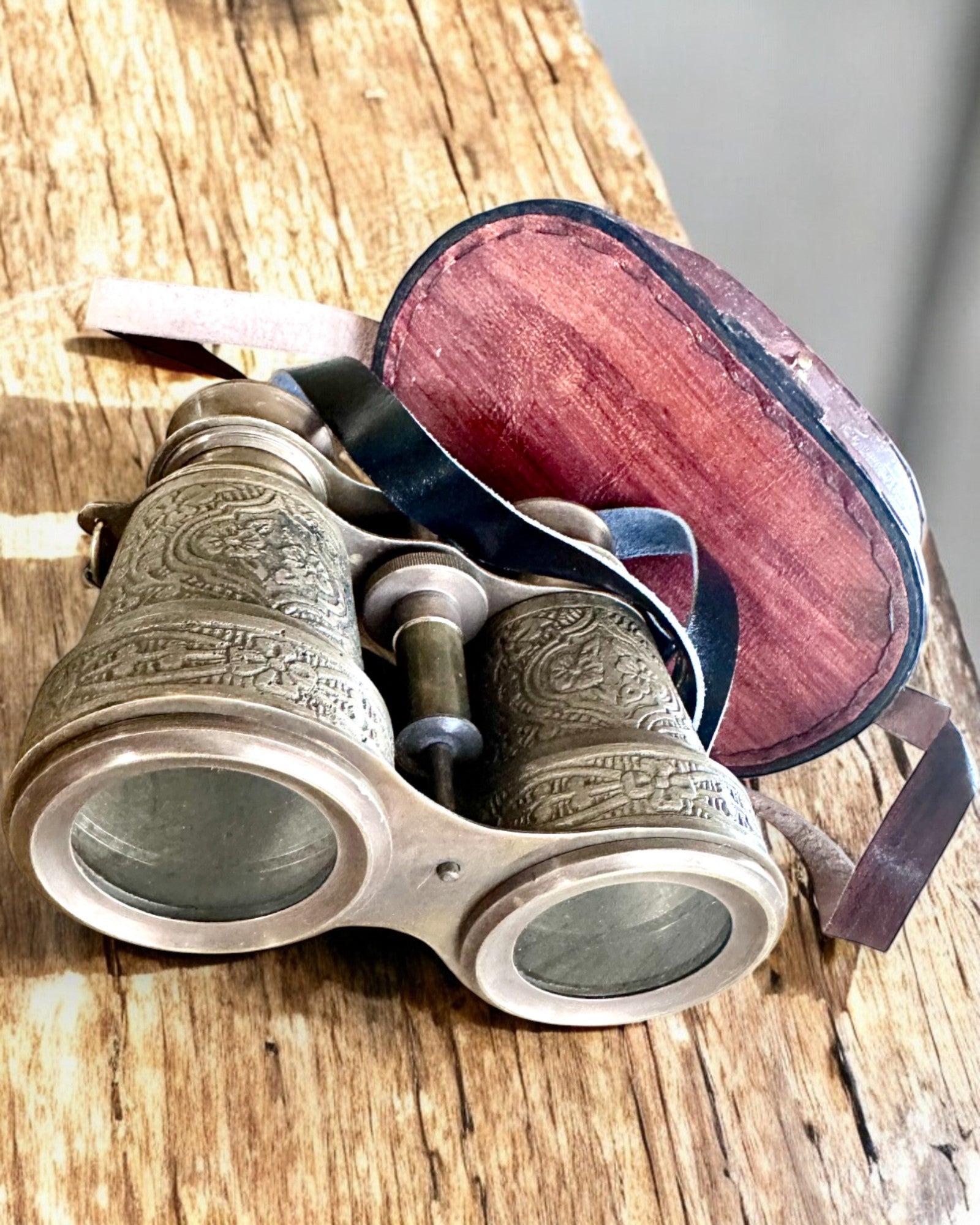 Fernglas mit Ledertasche Victorian's Eye, 11 cm Messing, Handverziert, Personalisierung mit Gravur als Geschenk