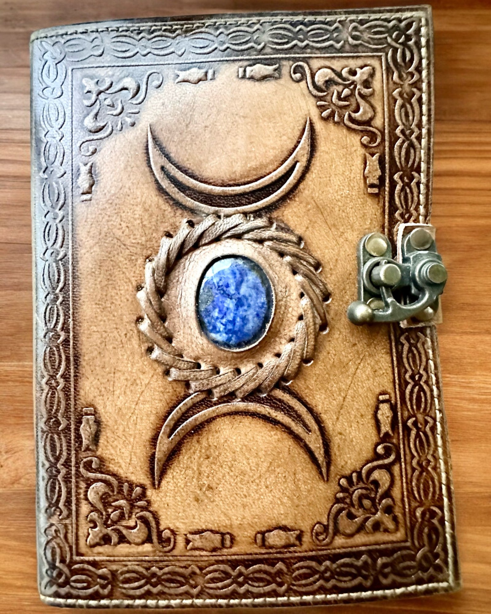 Journal Premium, Motif Antique, Carnet en Cuir "Chronique Magique" 200 pages, 2 variantes au choix, personnalisation par gravure