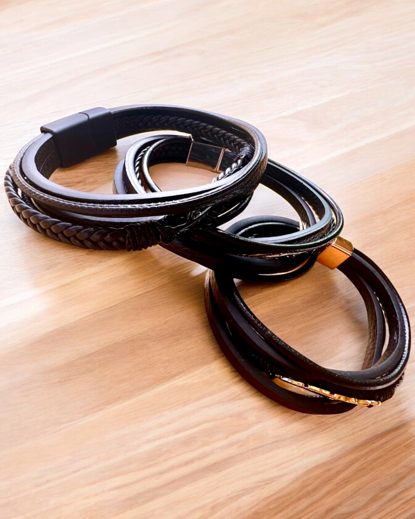 "Eagle" Bracelet with Engraving Option, 3 Color Variants