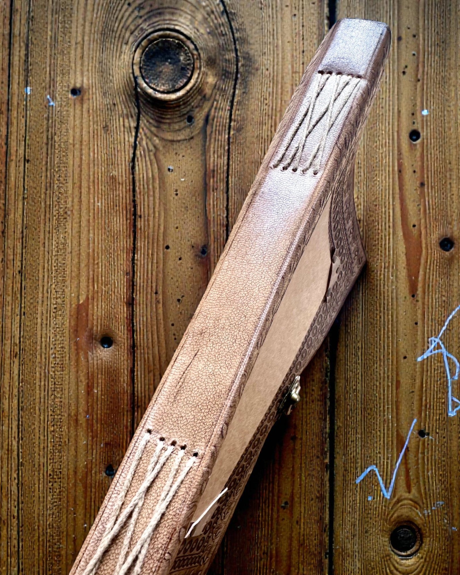 Livre de souvenirs en cuir Héritage – Carnet personnalisé 25 × 33 cm