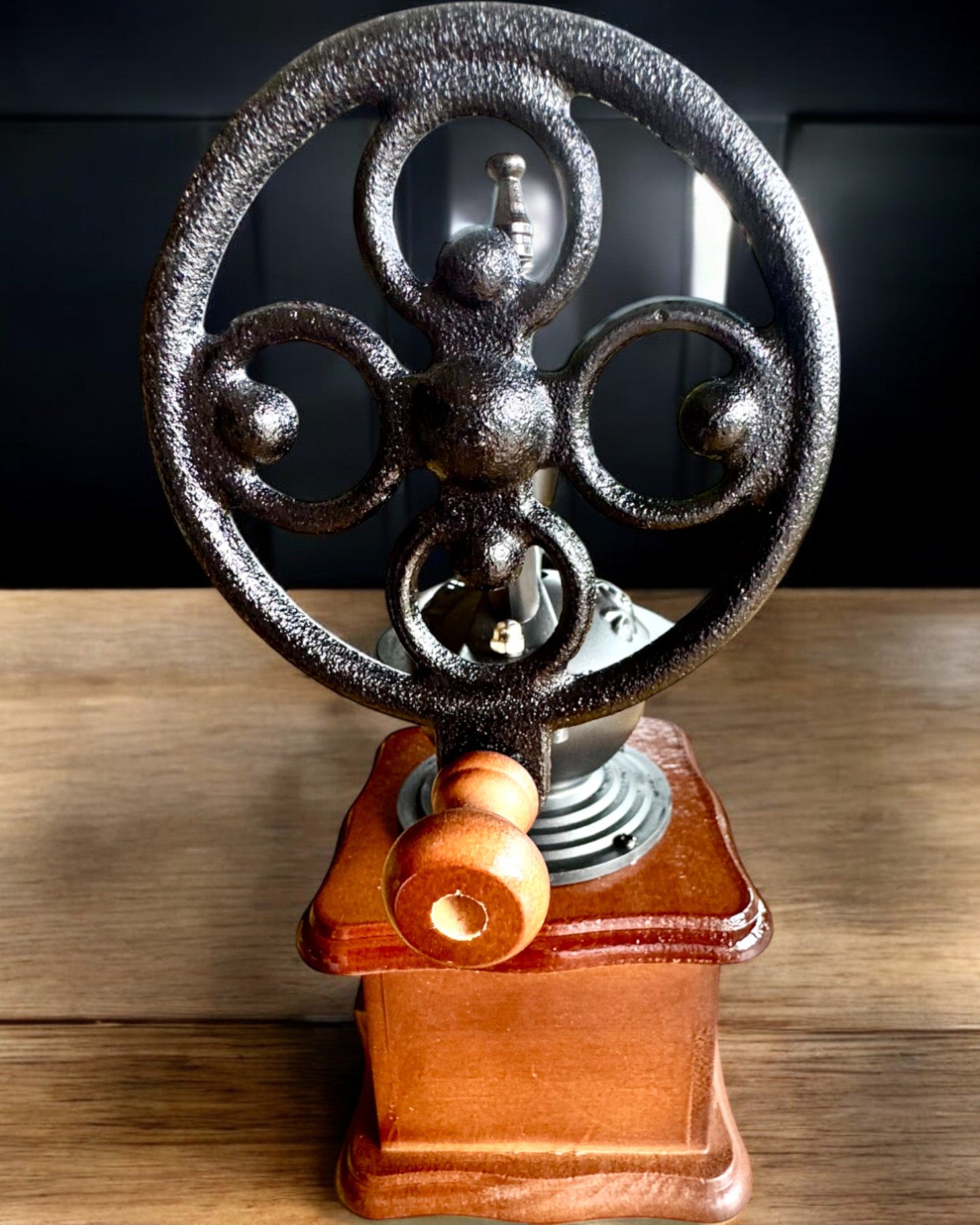 Moulin à café rétro « Vintage Café » 27 cm de hauteur, avec possibilité de personnalisation par gravure pour cadeau