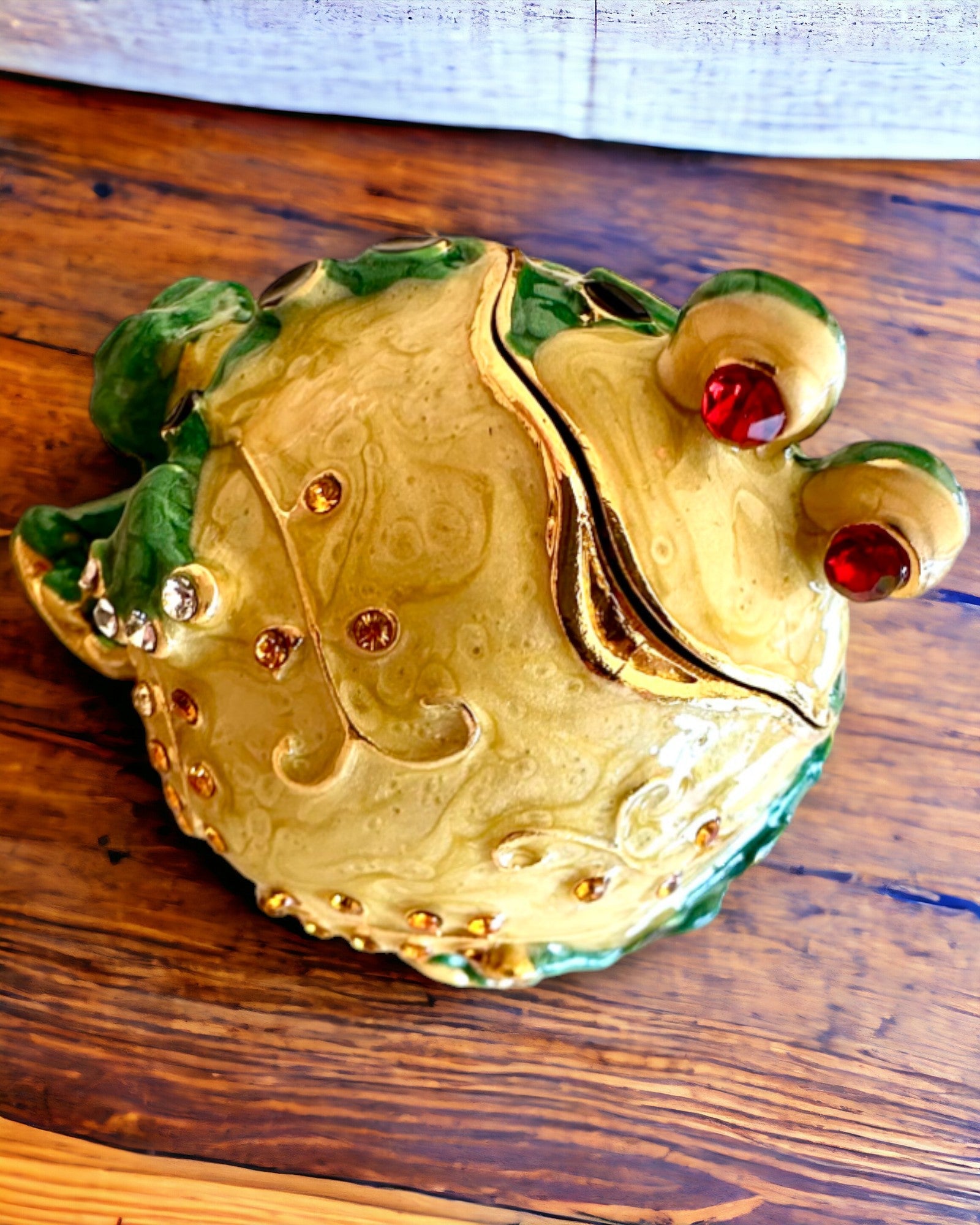 Coffret décoratif élégant "Trésor de Grenouille" pour cadeau personnalisé, avec option de gravure