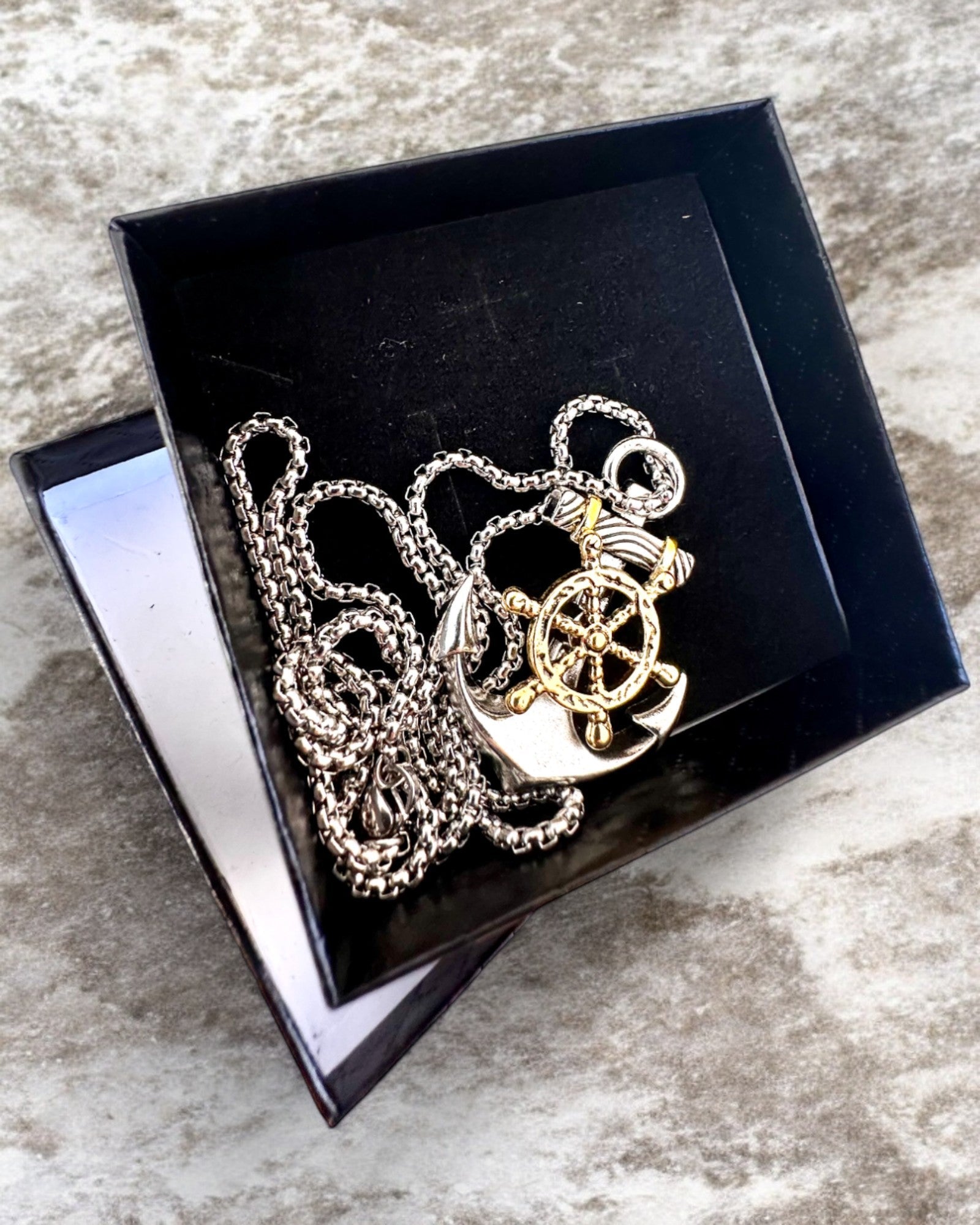 Amulet Morski Kotwica Kapitana, naszyjnik z opcją grawerowania na prezent