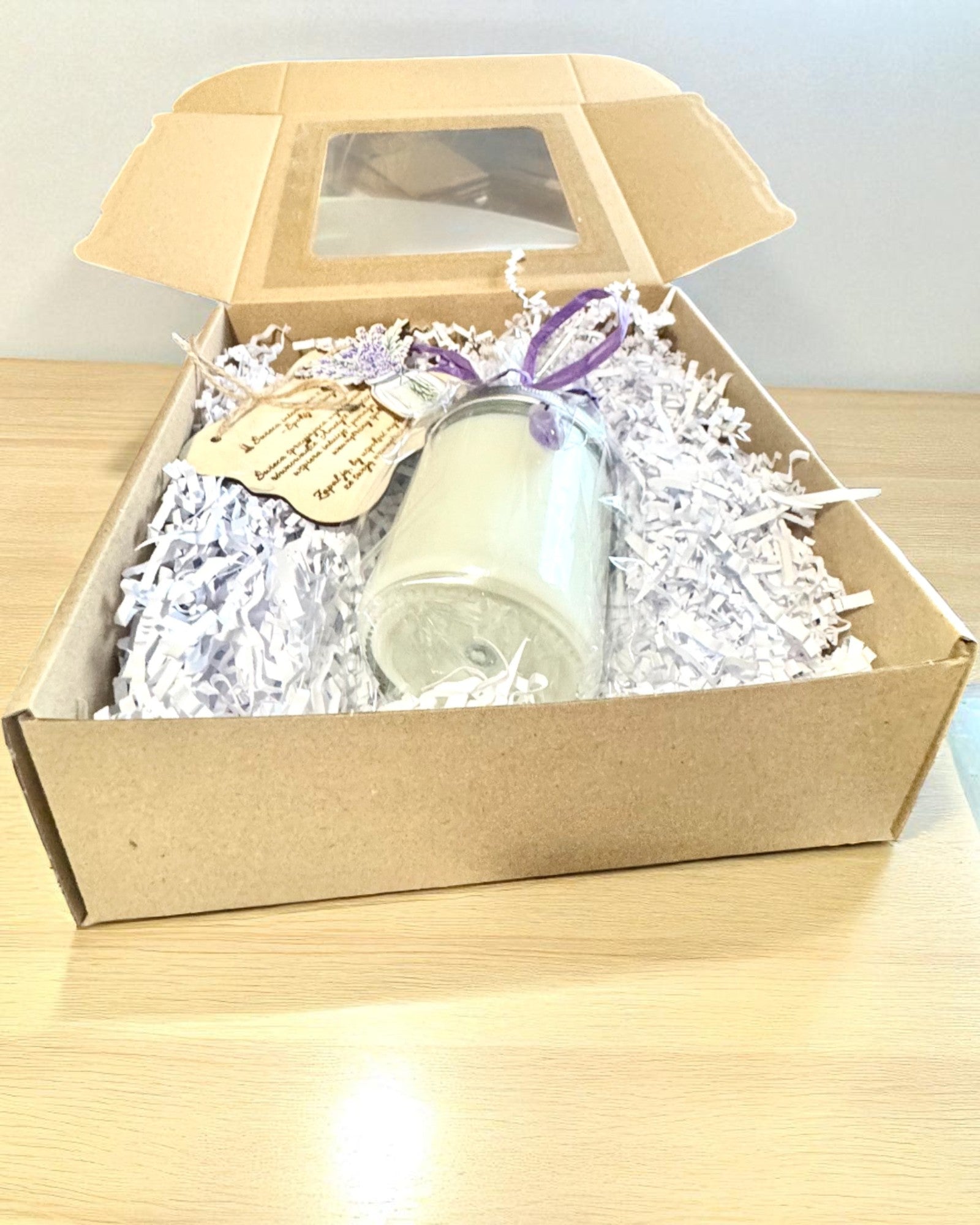 Bougie de soja intentionnelle Améthyste – paix, harmonie et purification, 250 ml, possibilité de personnalisation pour cadeau