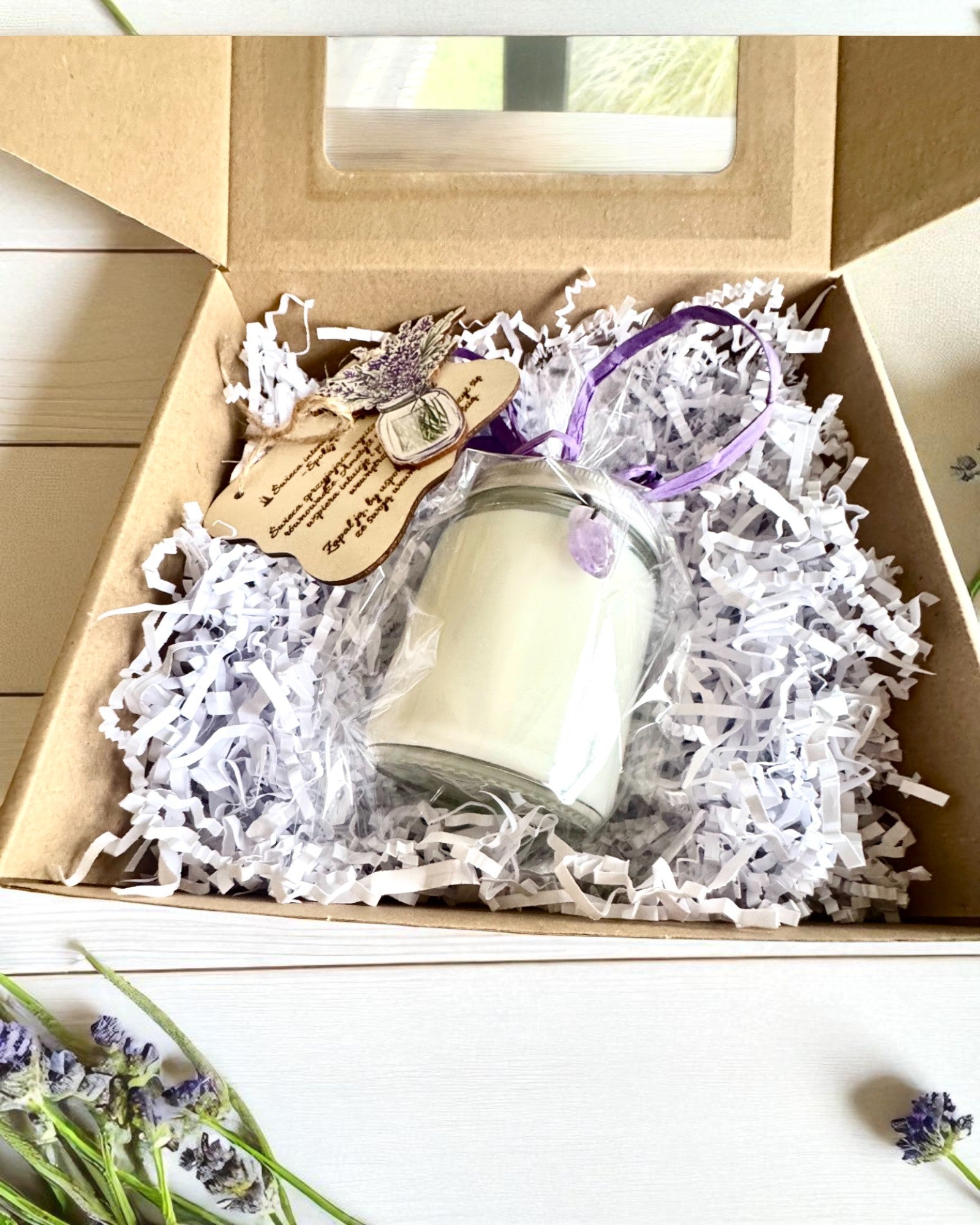 Bougie de soja intentionnelle Améthyste – paix, harmonie et purification, 250 ml, possibilité de personnalisation pour cadeau