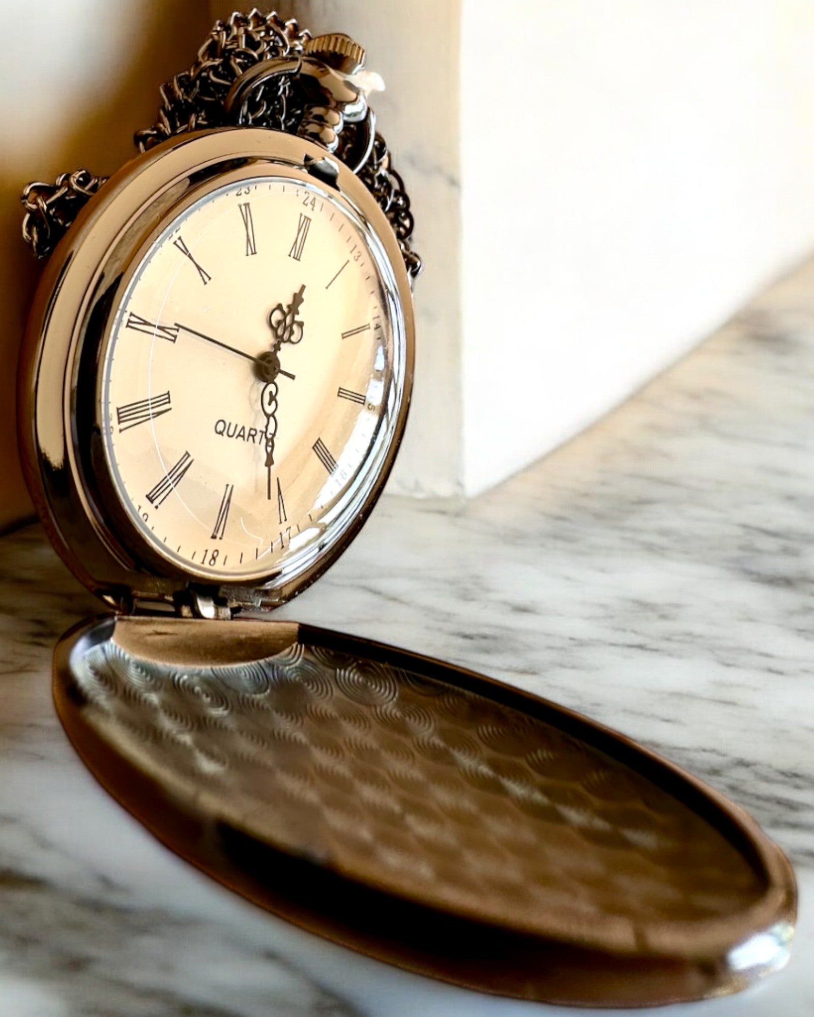 Montre de poche élégante "Czasownik" avec option de gravure pour cadeau