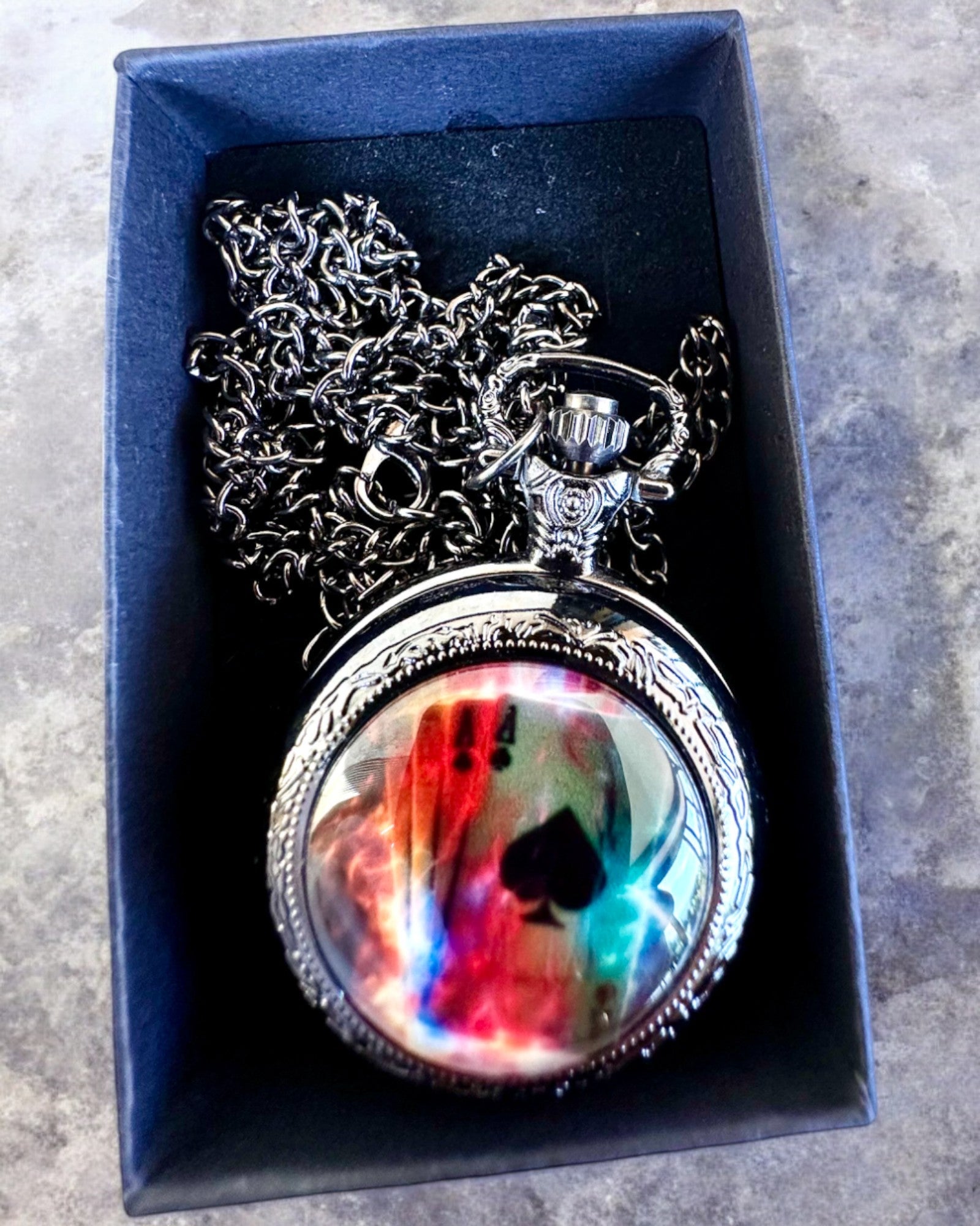 Montre de poche "Magiczna Talia" - Accessoire élégant en acier inoxydable, personnalisation par gravure pour cadeau