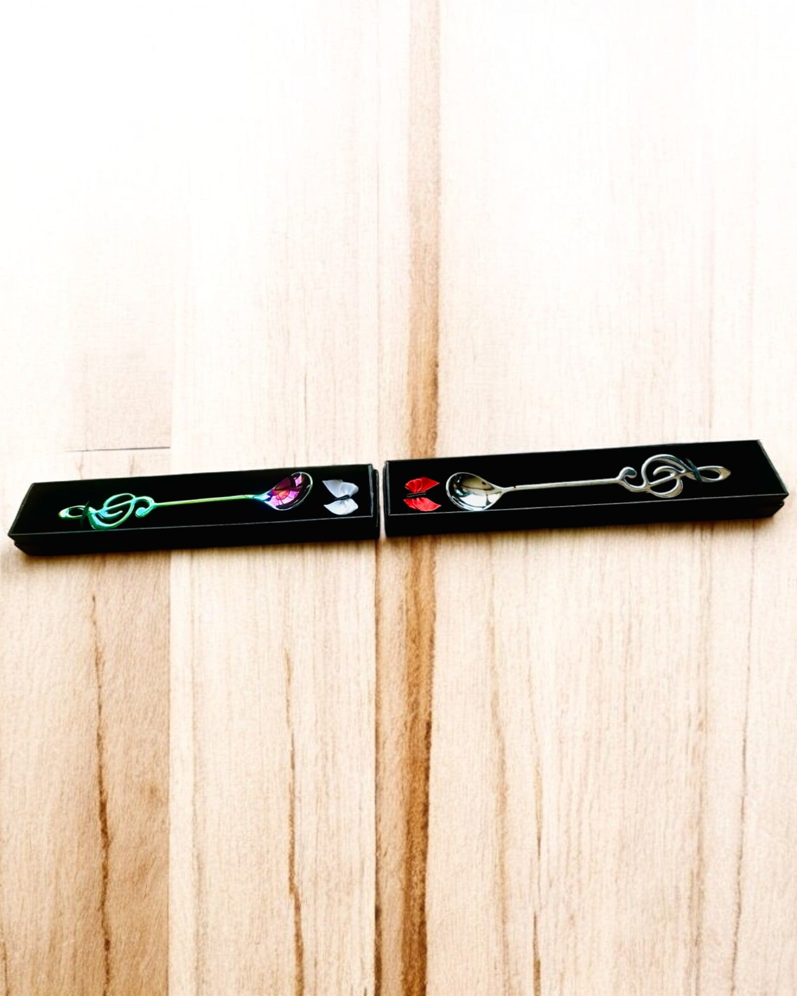 Cuillère Élégante avec Clé de Sol – Personnalisée pour cadeau, 2 variantes de couleur au choix