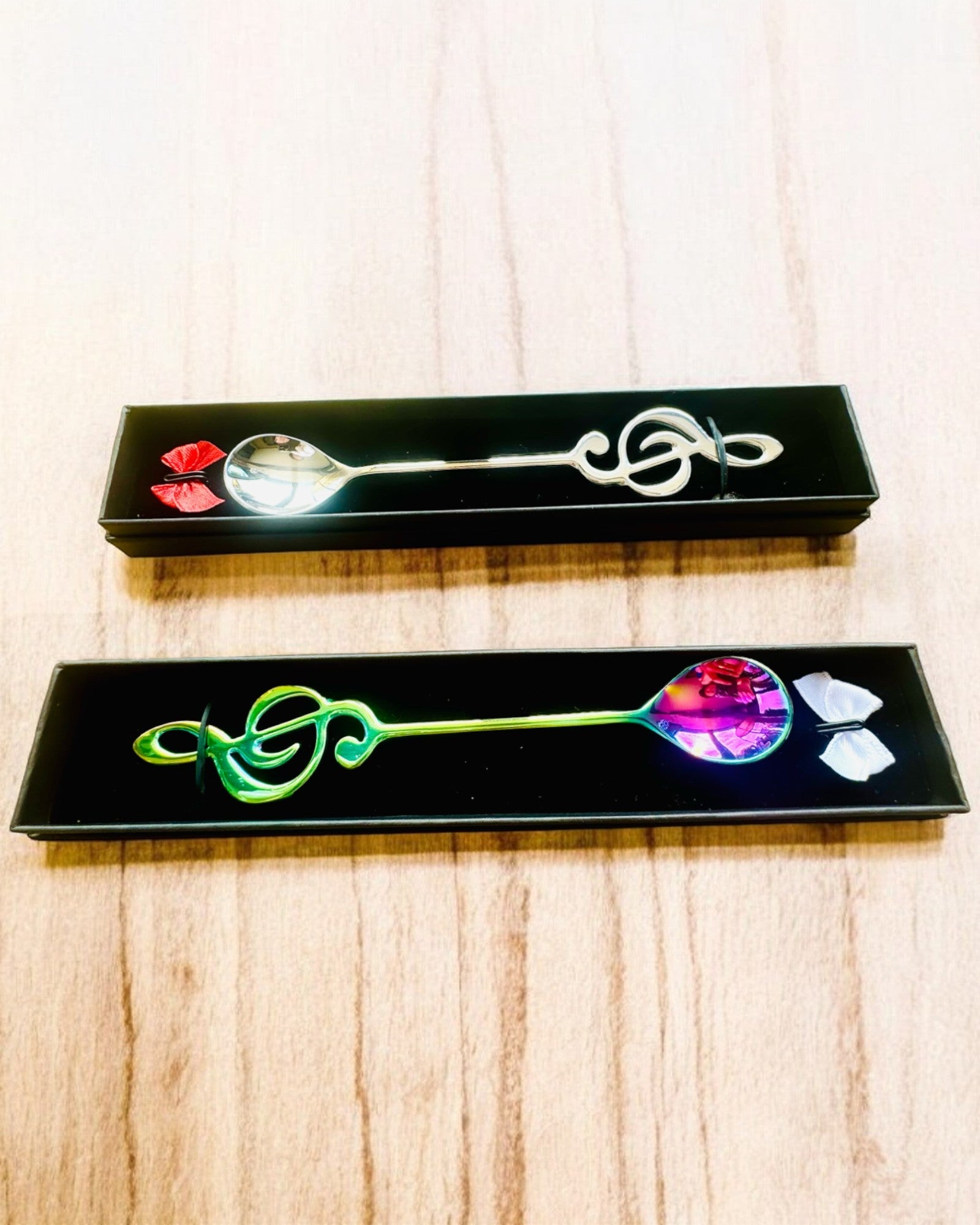 Cuillère Élégante avec Clé de Sol – Personnalisée pour cadeau, 2 variantes de couleur au choix