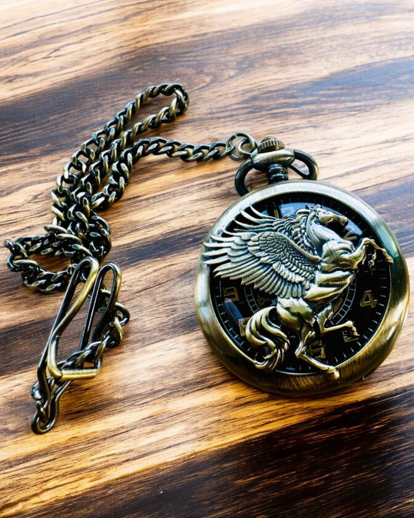 Montre de Poche "Equus Tempus" - Couleur : Cuivré, avec Motif de Cheval, possibilité de personnalisation par gravure