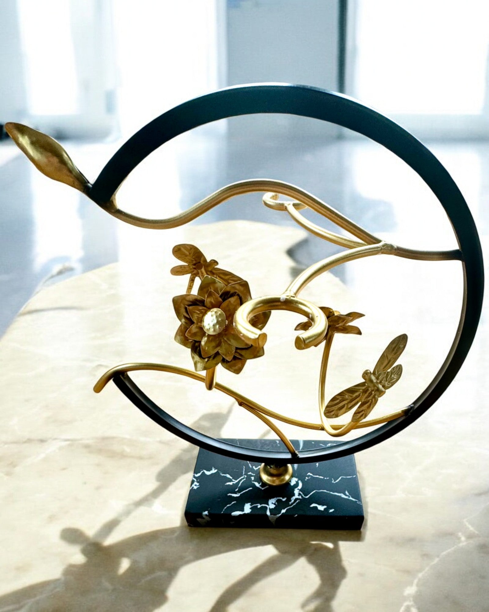 "Elegant Insect" Stand - for wine bottle and glasses, height 33 cm, customizable with engraving for a gift