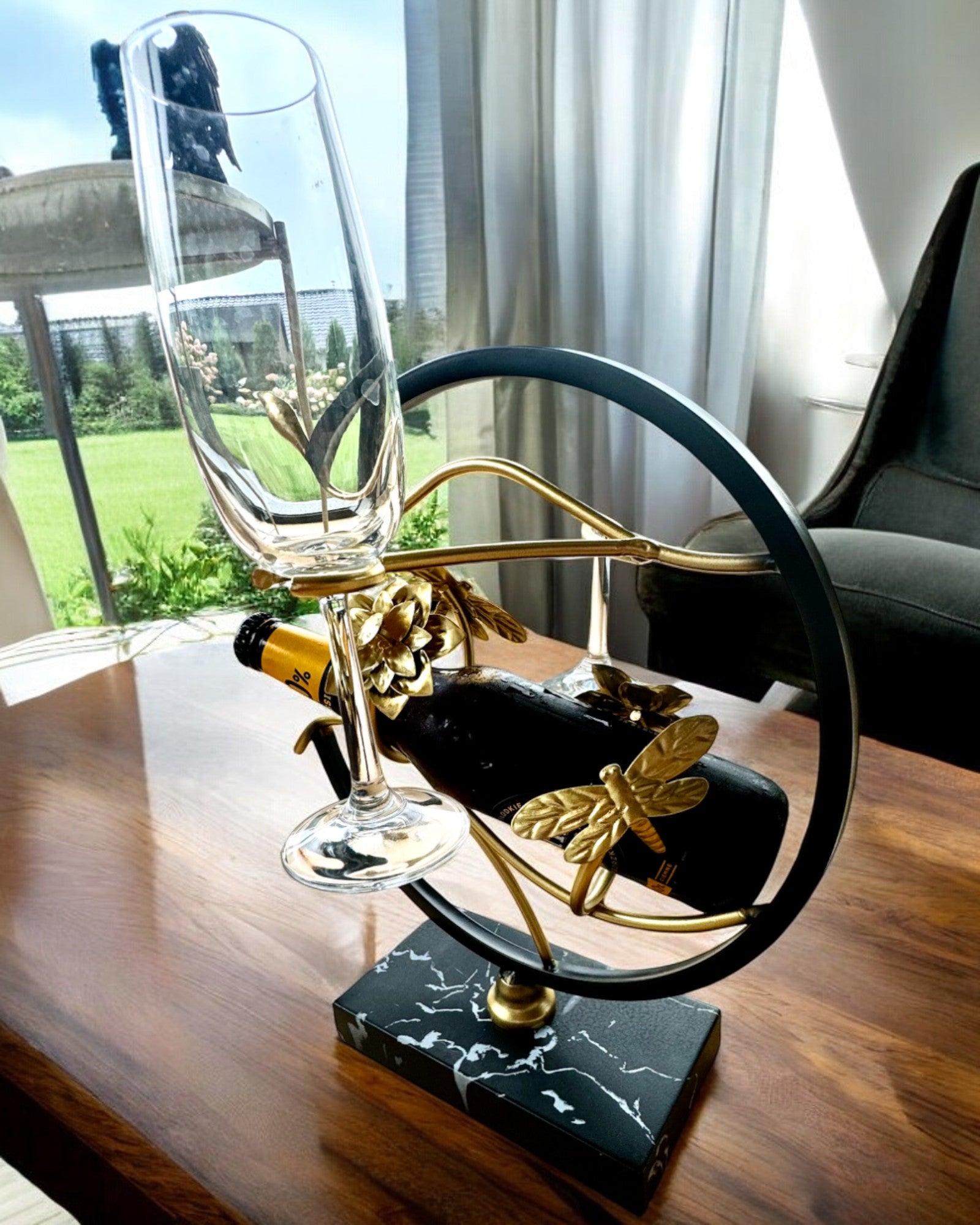 "Elegant Insect" Stand - for wine bottle and glasses, height 33 cm, customizable with engraving for a gift