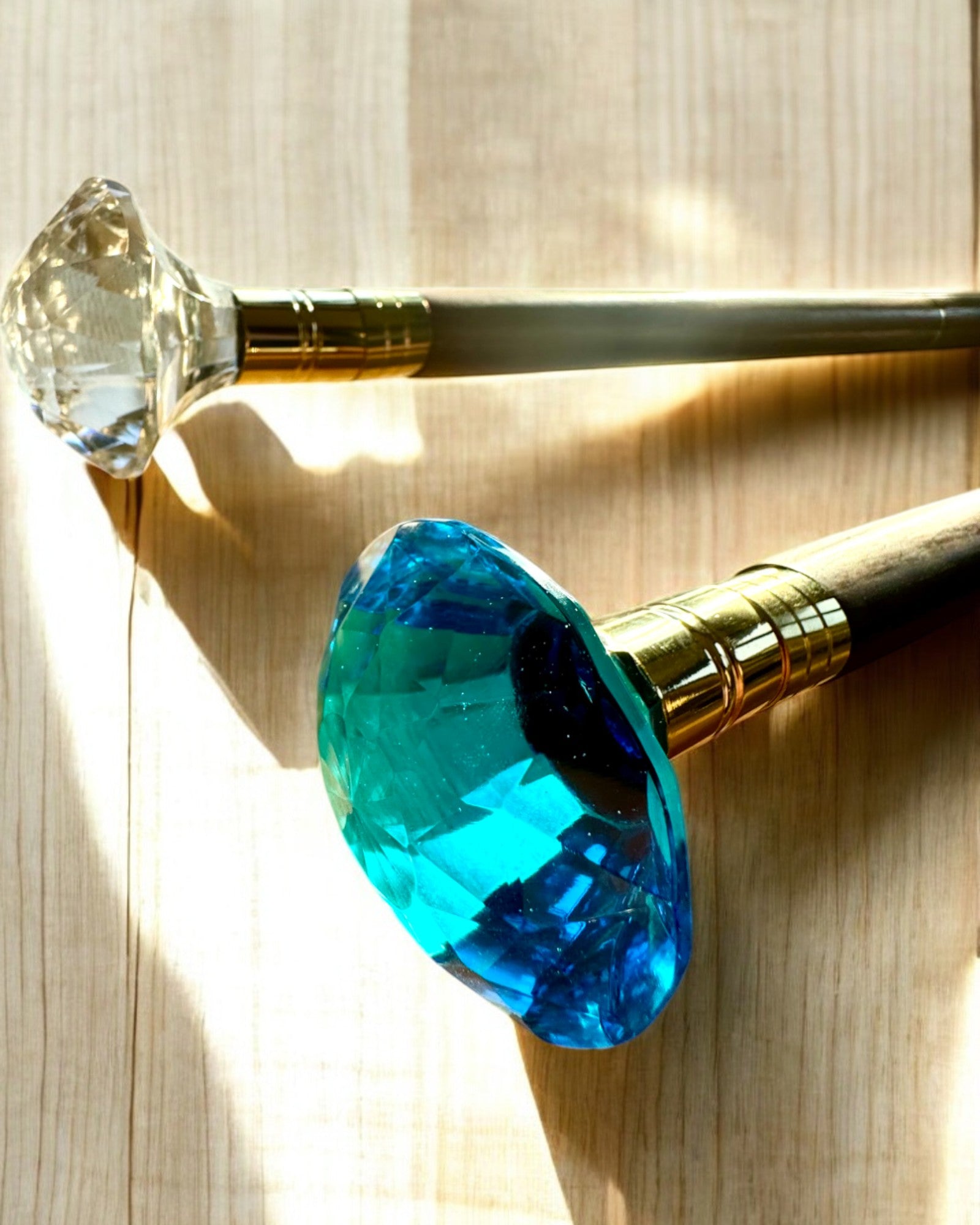 Canne de marche "Diamant en bronze" - Bois fait main, possibilité de gravure