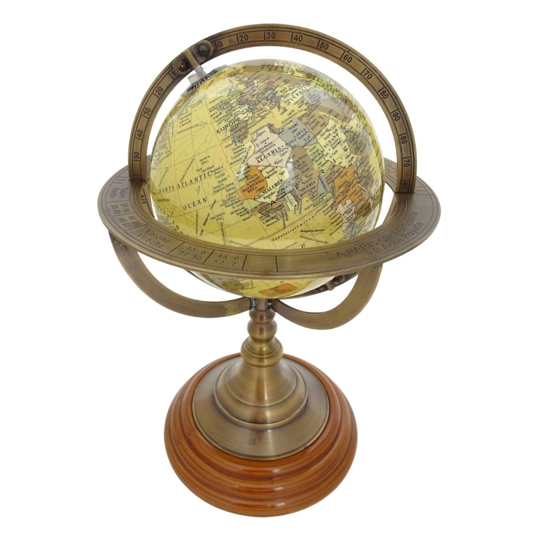 Globe décoratif sur socle en laiton - NC2142