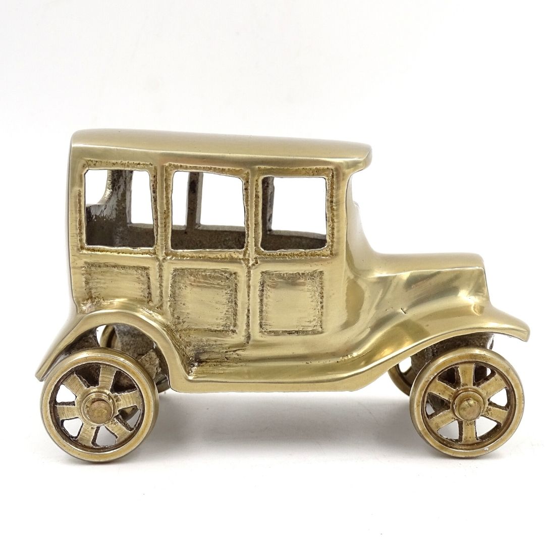 Modèle de voiture rétro en métal – N796