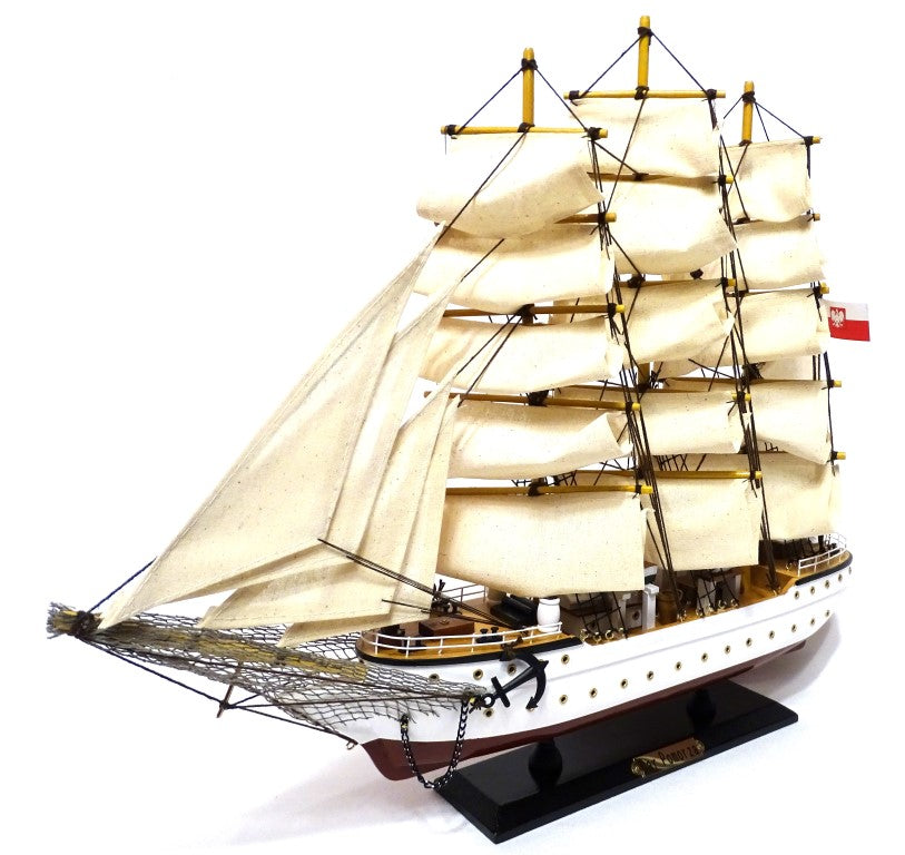 Modèle de voilier Dar Pomorza 50cm - DARPOM50