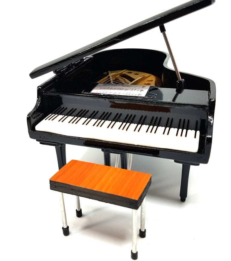 Mini piano MIN-0139 échelle 1:10