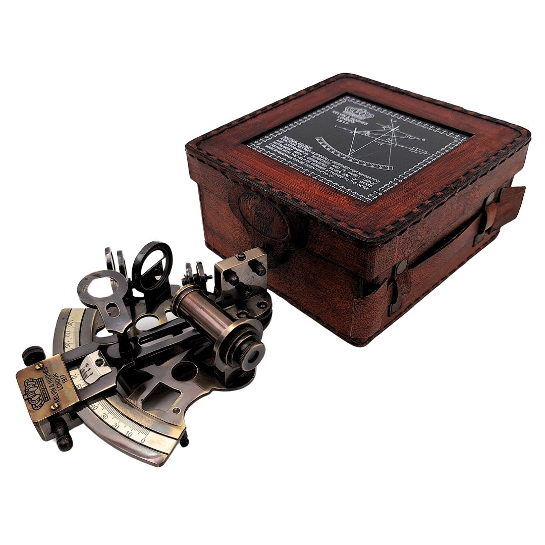 Sextant en laiton dans une boîte en cuir - NC1514B