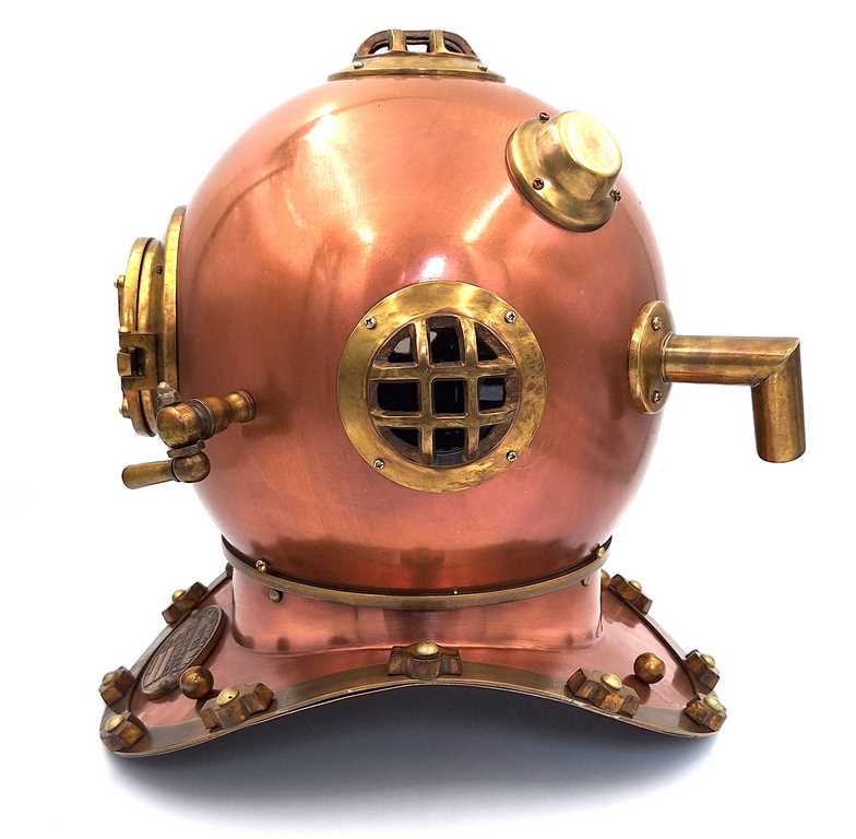 Grand casque de plongeur – réplique - hauteur 45cm - NI1431