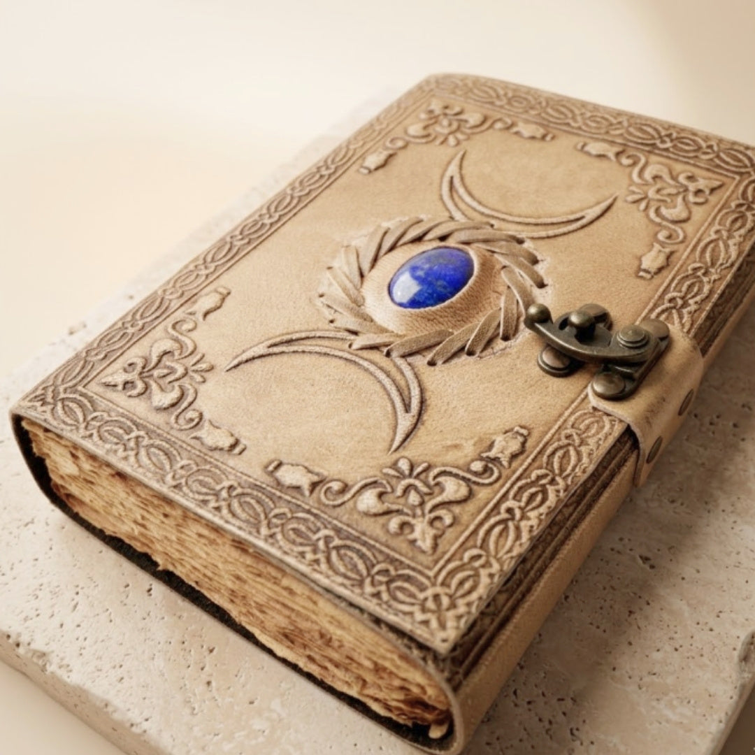 Carnet en cuir rétro avec pierre et phases de la Lune – 200 pages 150 GSM – H076