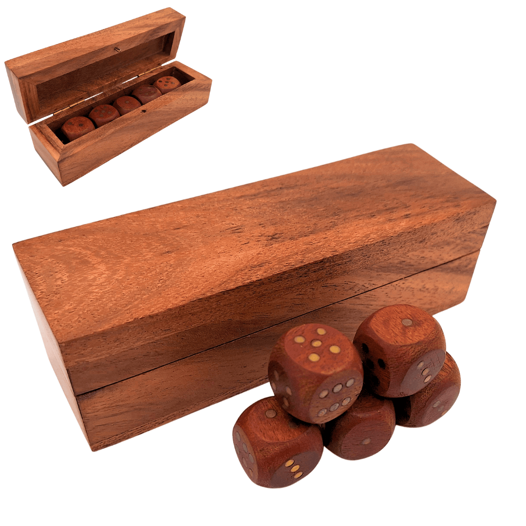 Dés de jeu en bois dans une boîte en bois allongée - DNU-006