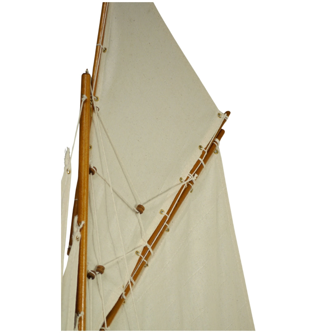 Grand modèle de yacht Columbia – Hauteur 104cm – COL