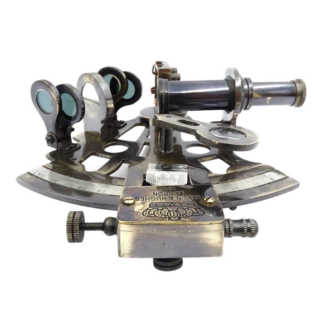 Sextant en laiton dans une boîte en cuir - NC1514B