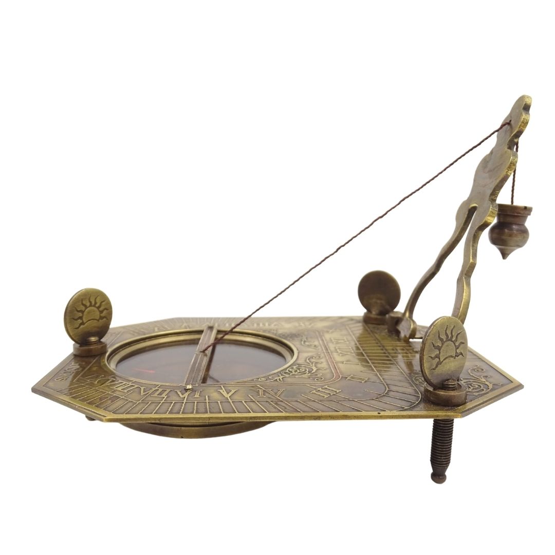 Cadran solaire avec boussole dans une boîte en bois – Cadeau rétro pour voyageur – SUN-0106