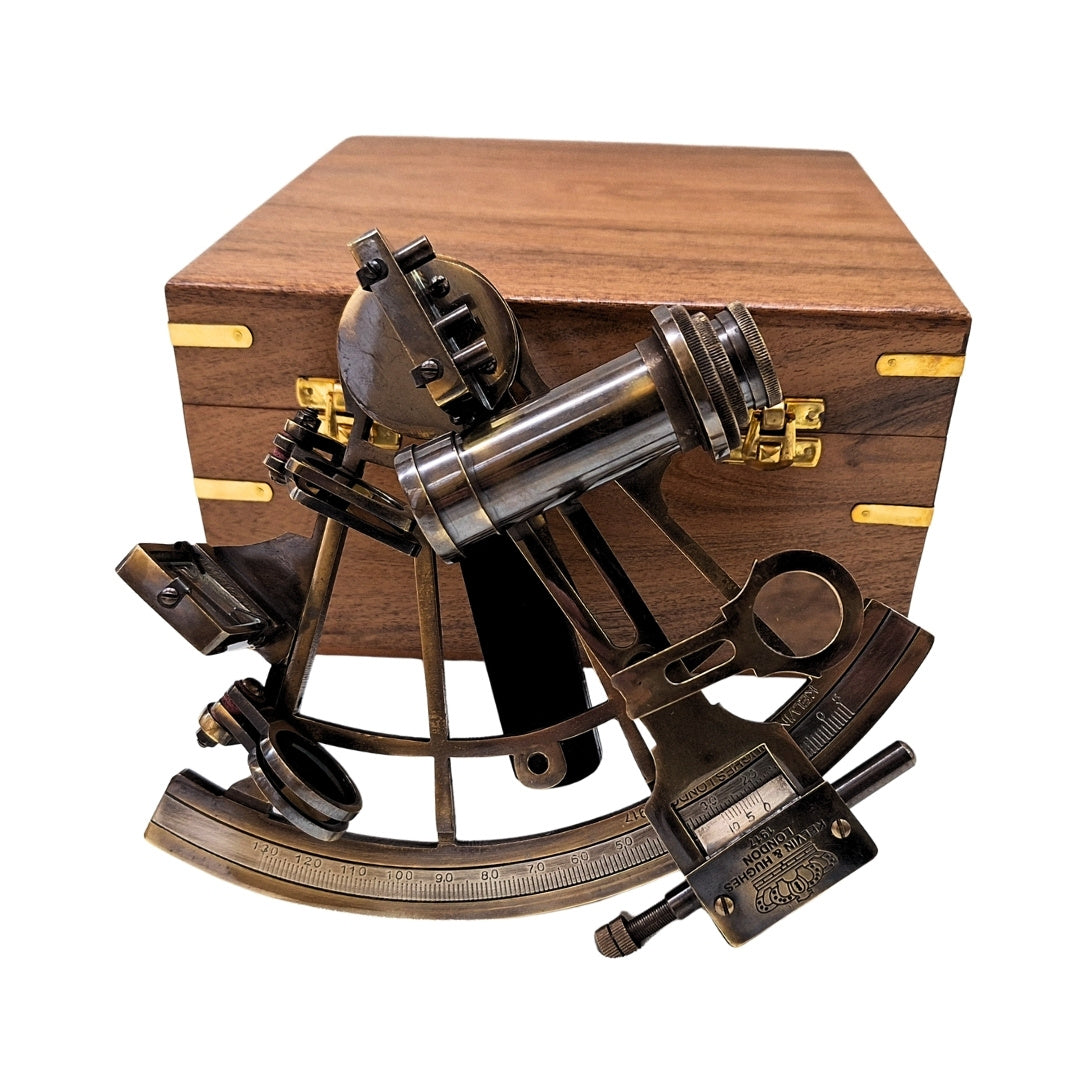 Sextant en laiton dans une boîte en bois – Réplique - NC1517