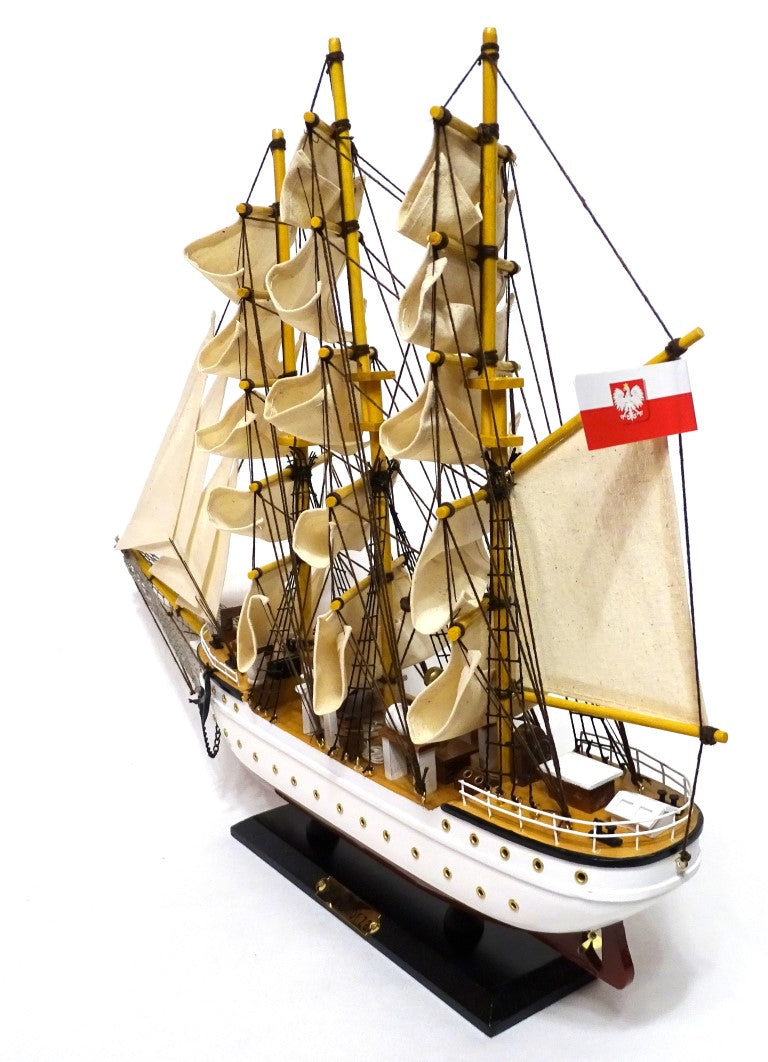 Modèle de voilier Dar Pomorza 50cm - DARPOM50