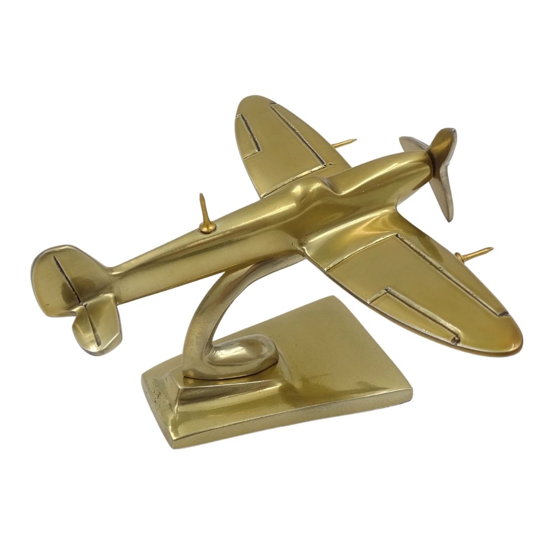 Modèle d’avion Spitfire - chasseur légendaire de la Seconde Guerre mondiale – SPIS