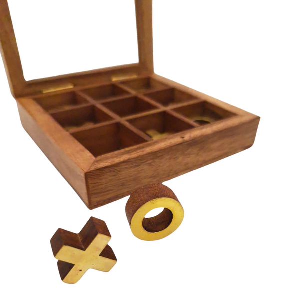 Morpion dans une boîte avec couvercle en verre - DNU-004