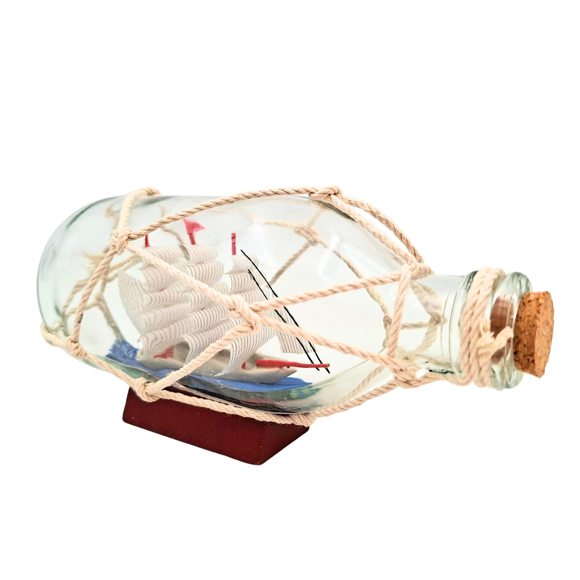 Rafandynka - Bateau en bouteille sur socle en bois – S2036B