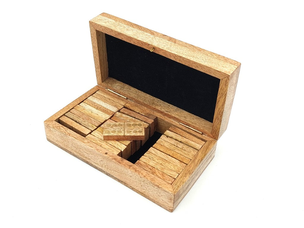 Domino en bois dans une boîte en bois de manguier
- BR157