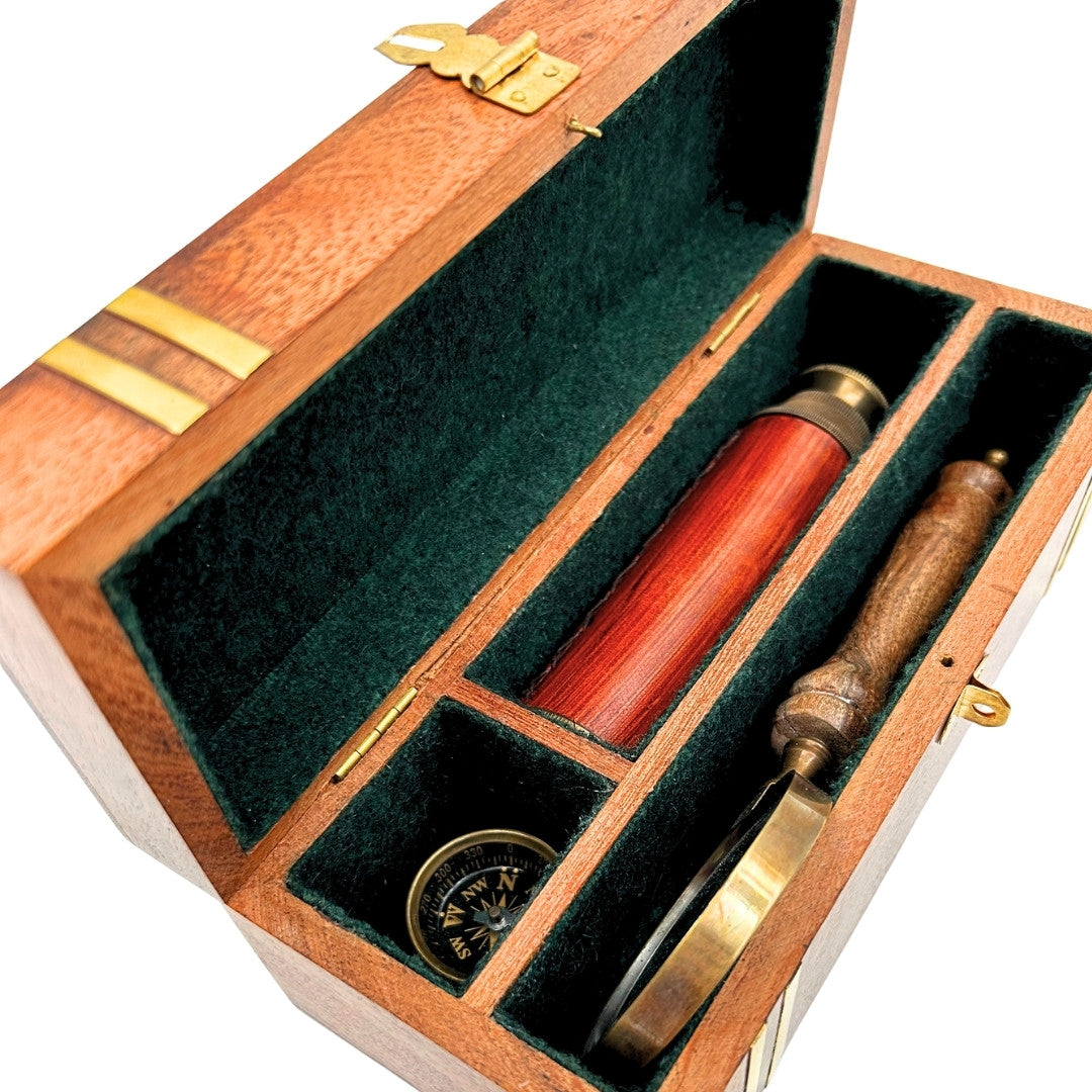 Coffret cadeau rétro exclusif – Longue-vue, boussole et loupe - NC102369