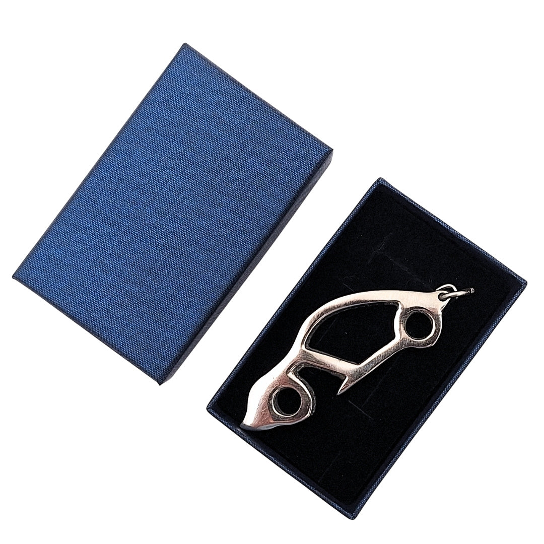 Porte-clés voiture en métal avec décapsuleur dans un coffret élégant – Gadget pour amateur d’automobile – MT204A