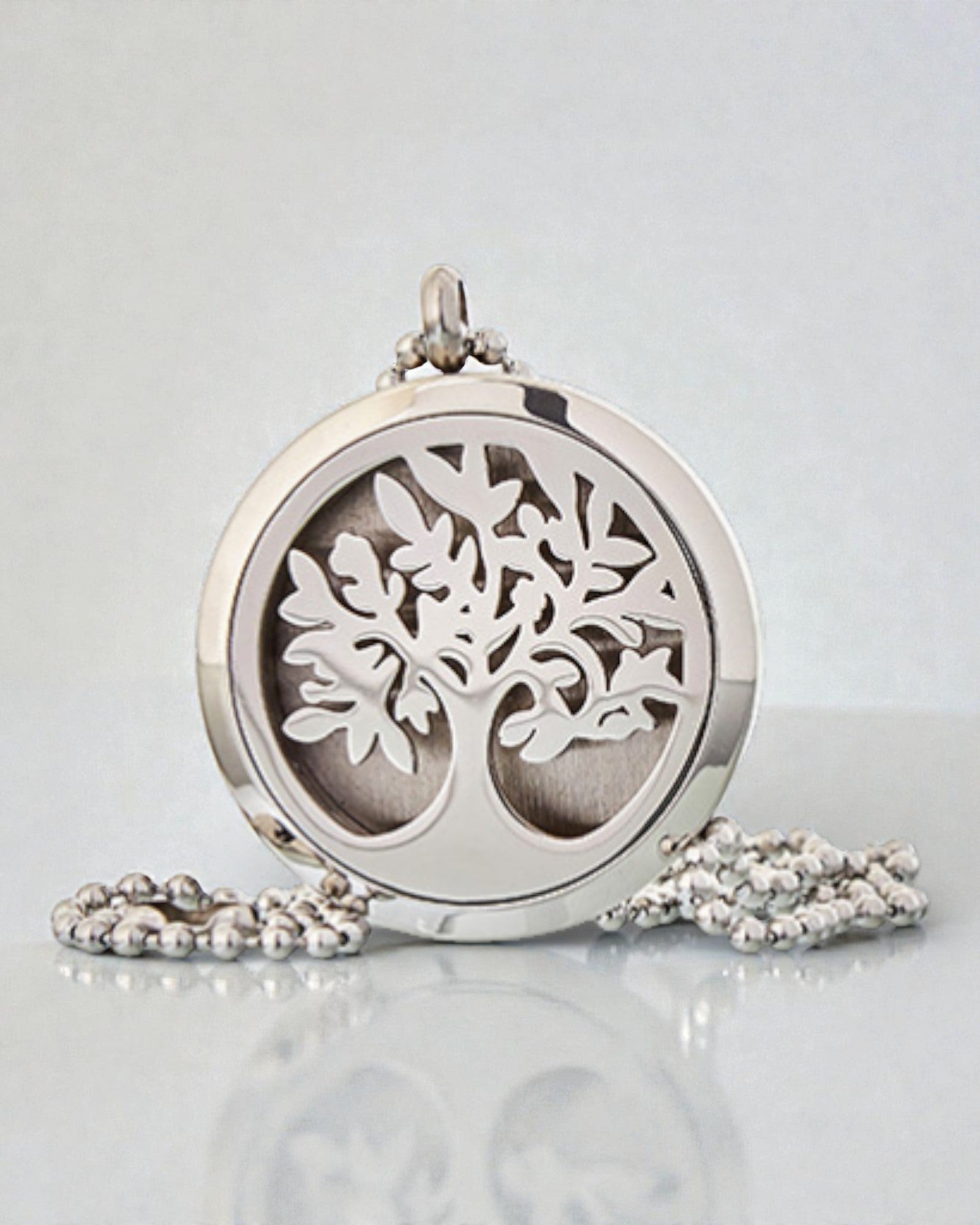Collier Aromalife Tree – Médaillon porte-parfum secret avec motif Arbre de Vie 30 mm