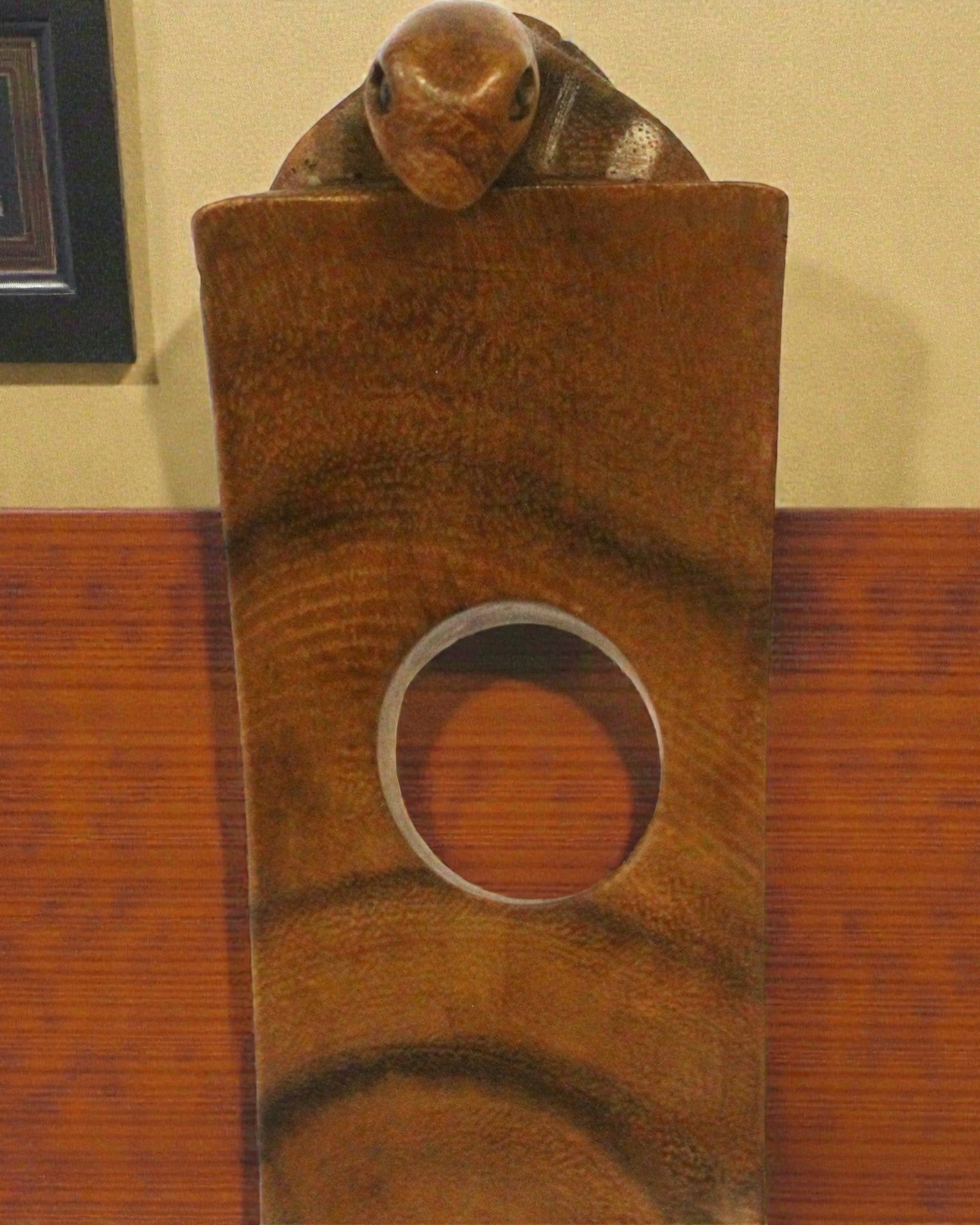 Tortu Balance – Ręcznie Rzeźbiony Balansujący Uchwyt na Wino w Kształcie Żółwia