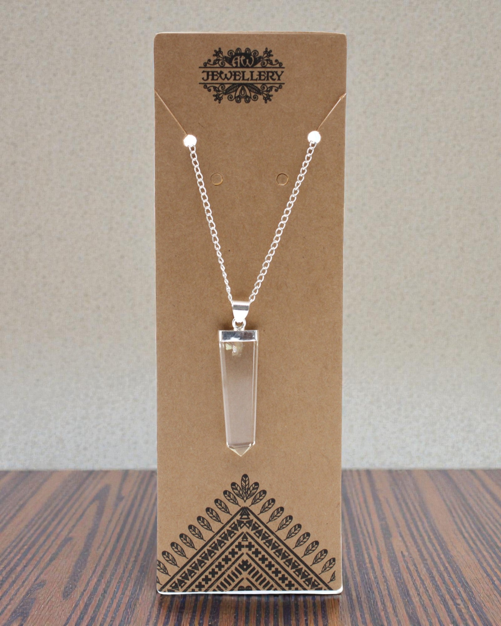 Kristalstraal – Platte hanger van bergkristal in kristalslijping