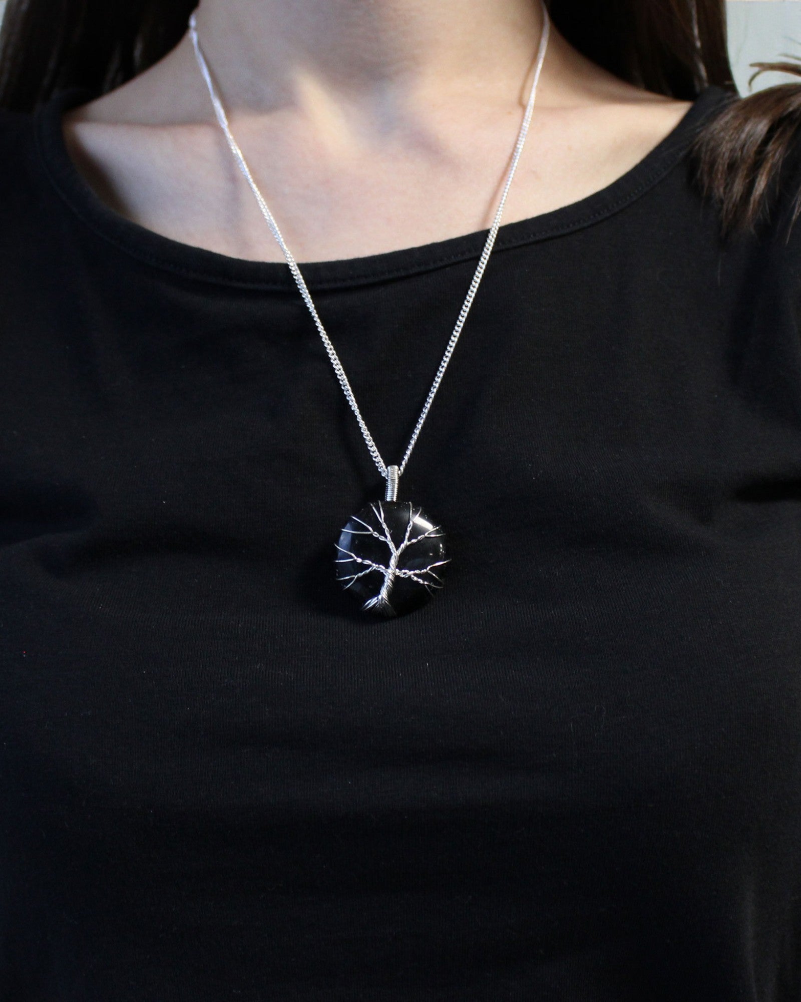 Tree of Protection – Necklace with Black Onyx and the Tree of Life