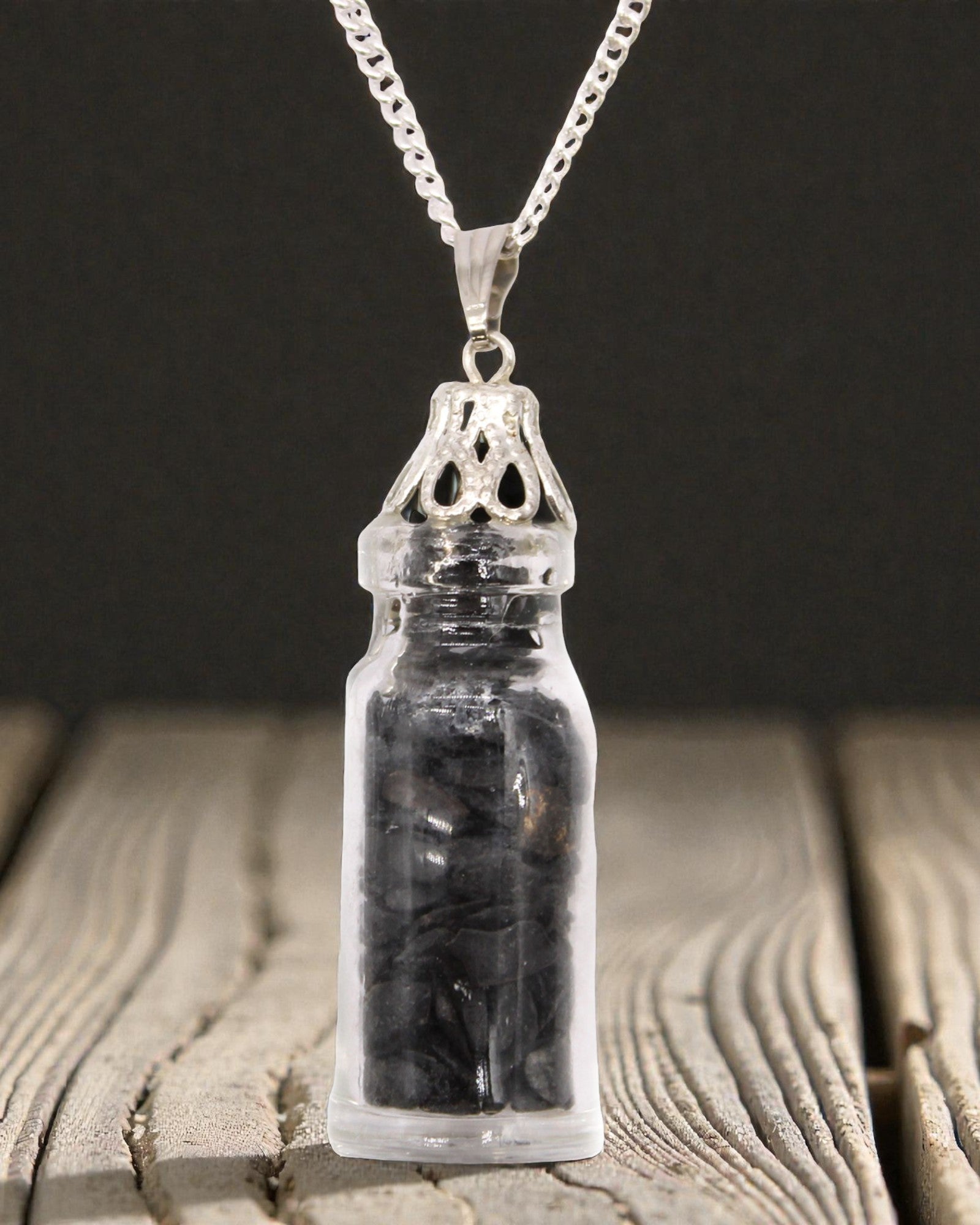 Bottle-Green Talisman of Power – Necklace with Black Onyx