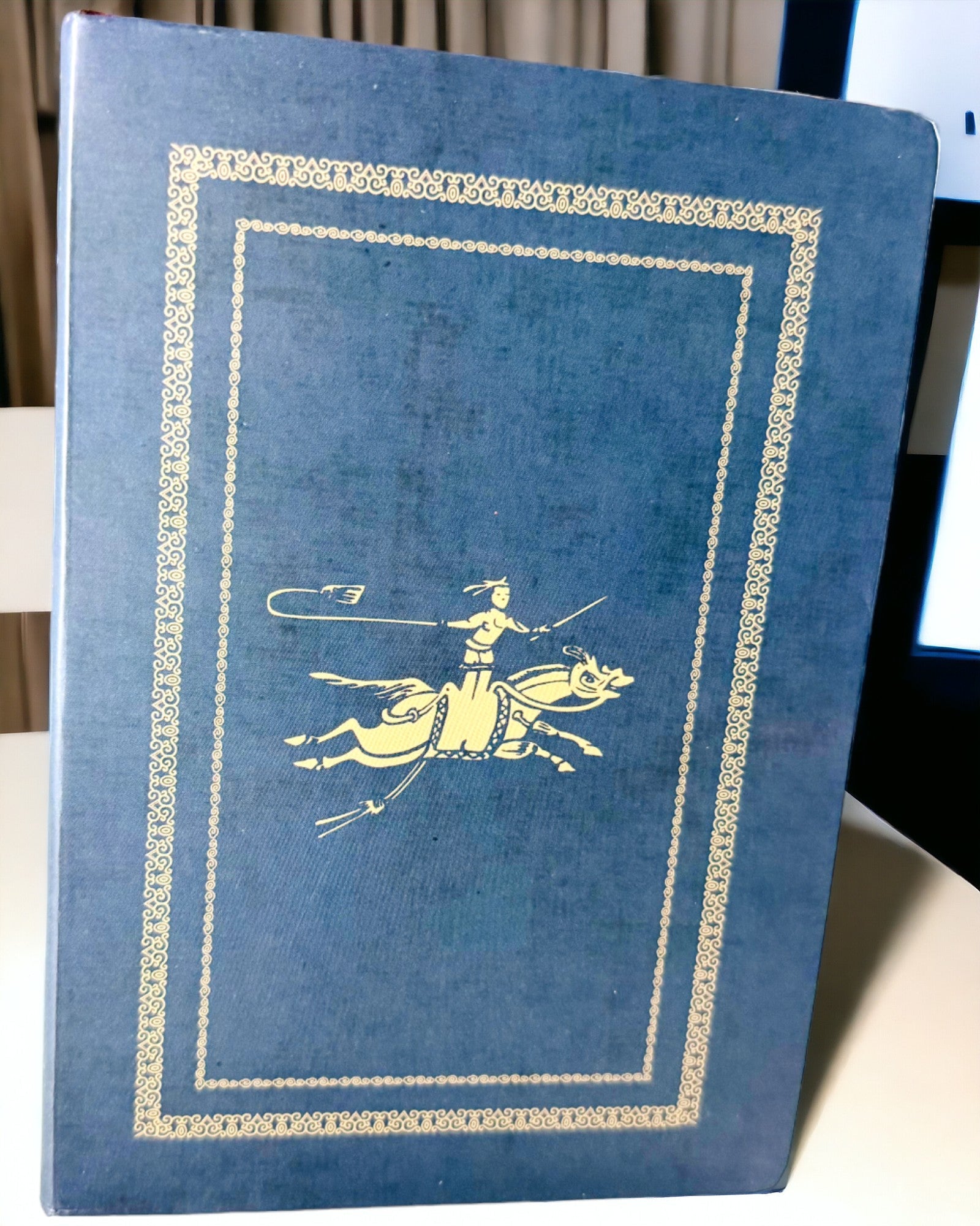 Carnet Classique à Couverture Rigide avec Motif de Tricot - Bleu Marine. Possibilité de gravure