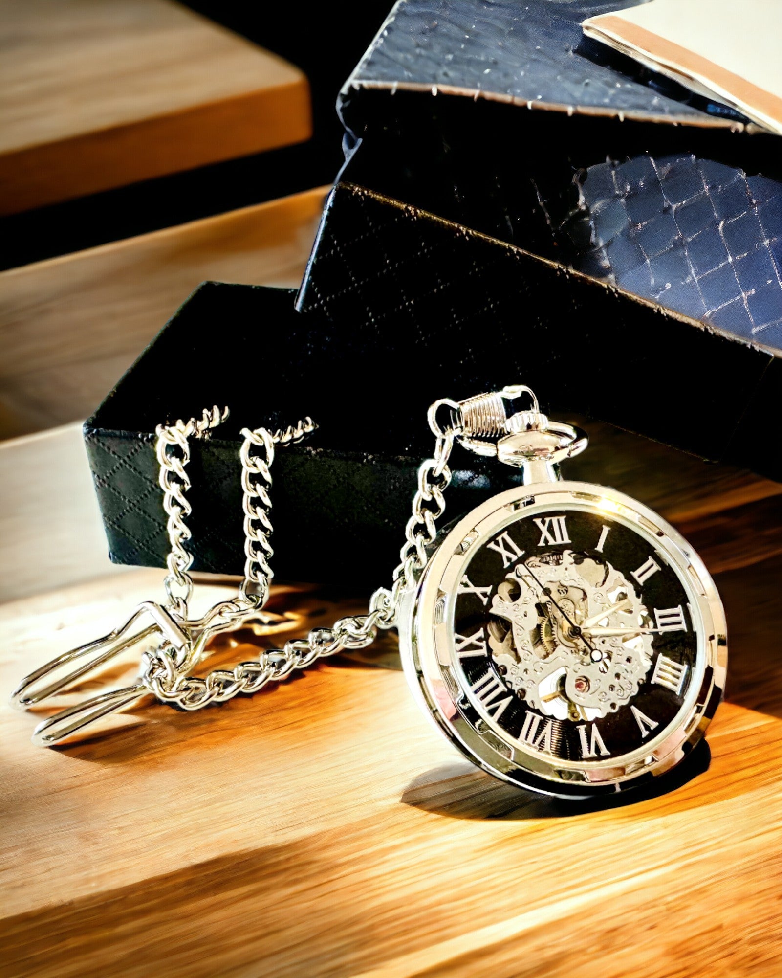 Montre de Poche Mécanique Exclusive Argentée de Style Rétro, Étanche - Élégance pour Chaque Occasion, avec Gravure