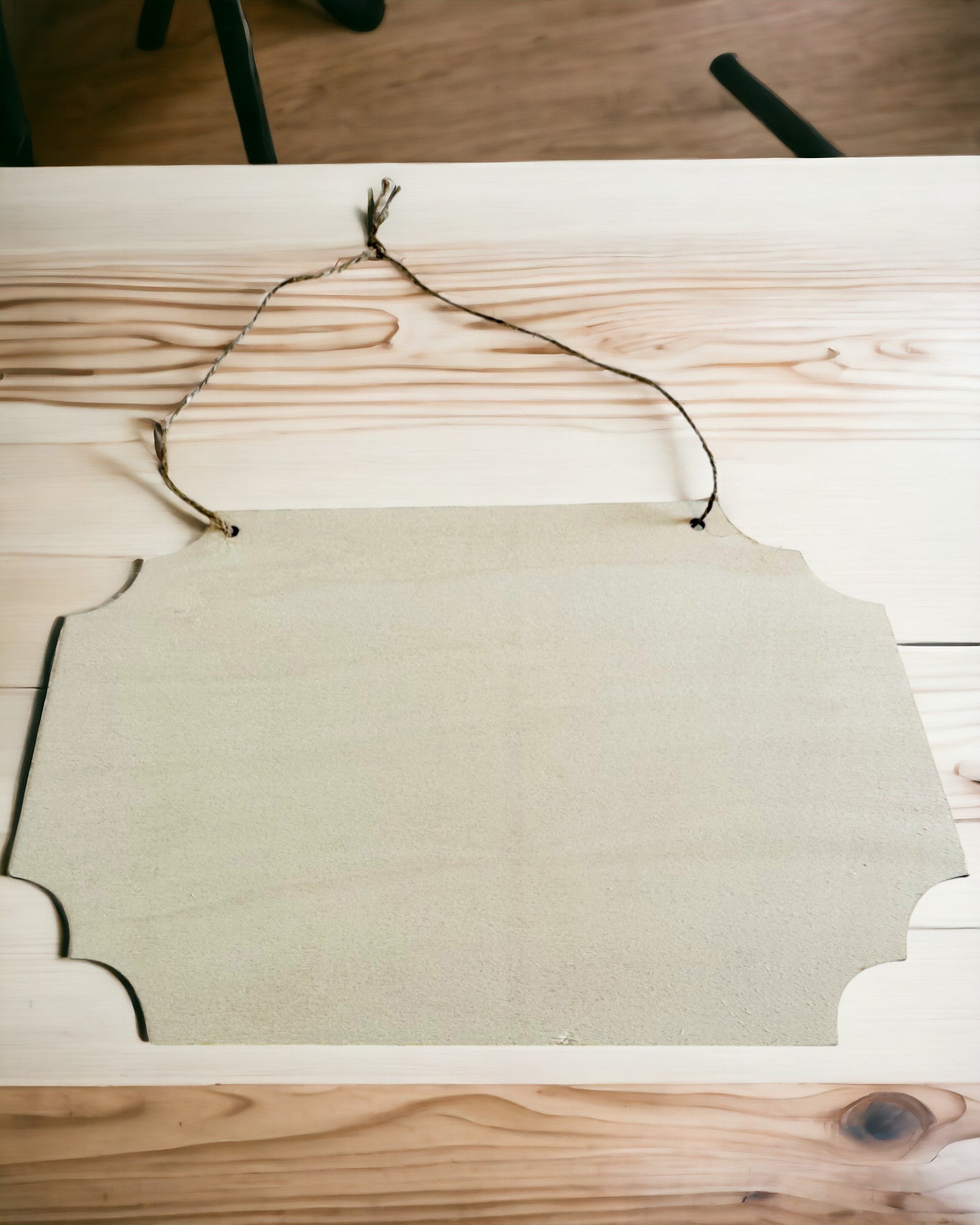 Pendentif Décoratif en Bois Personnalisable – Plusieurs Formes