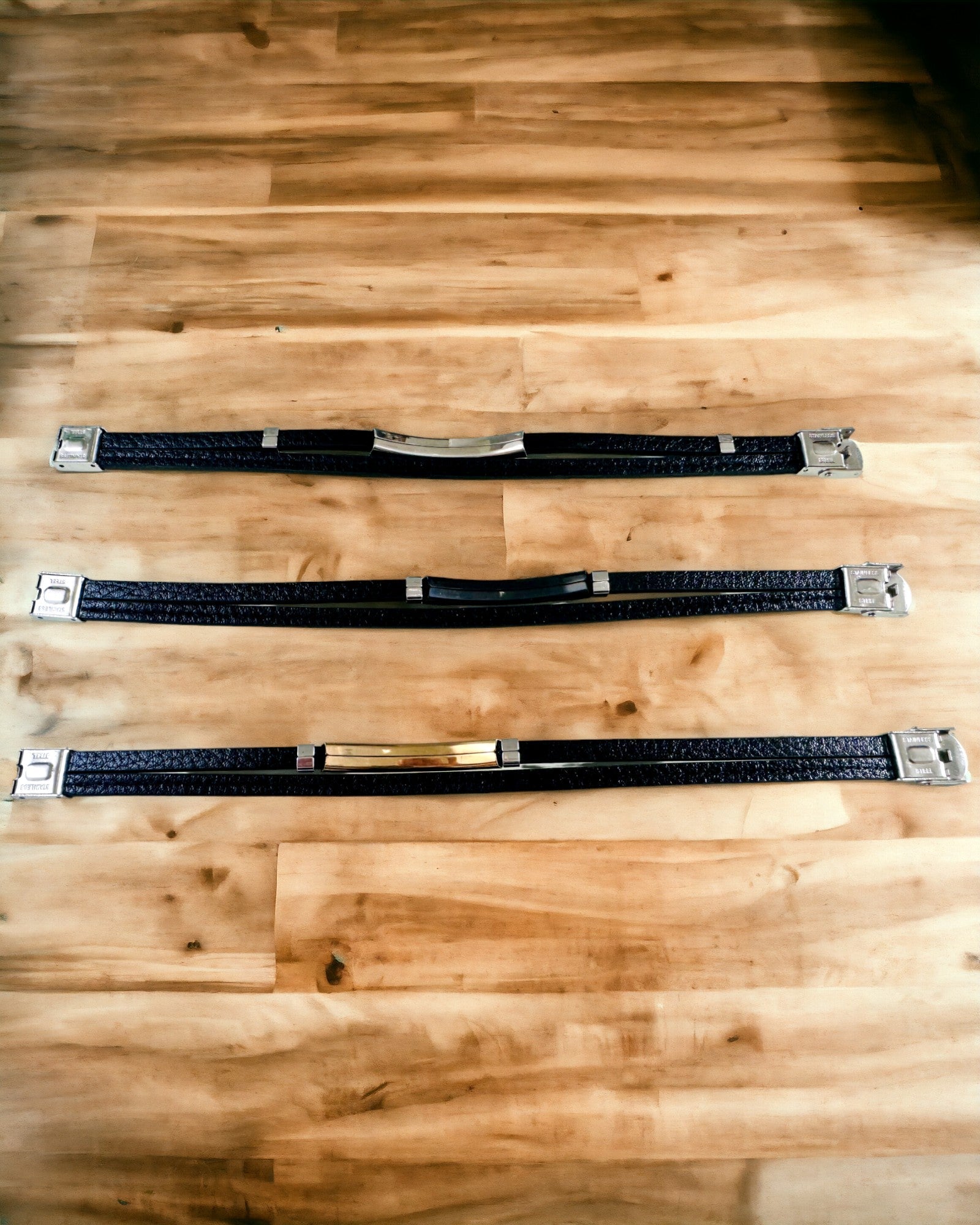 Sportarmband van PU-leer en roestvrij staal met graveermogelijkheid – 3 kleuren