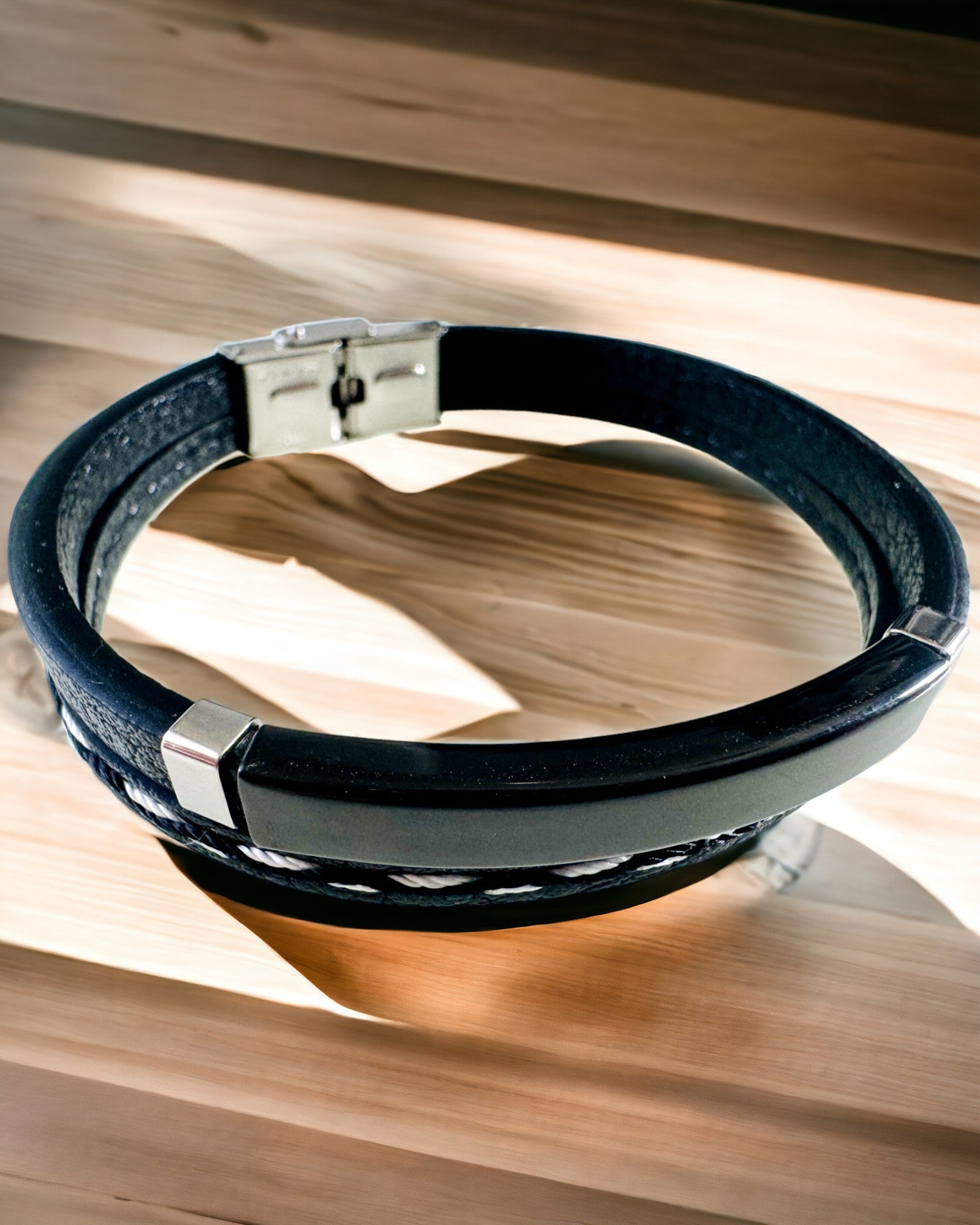 Sportarmband van PU-leer en roestvrij staal met graveermogelijkheid – 3 kleuren