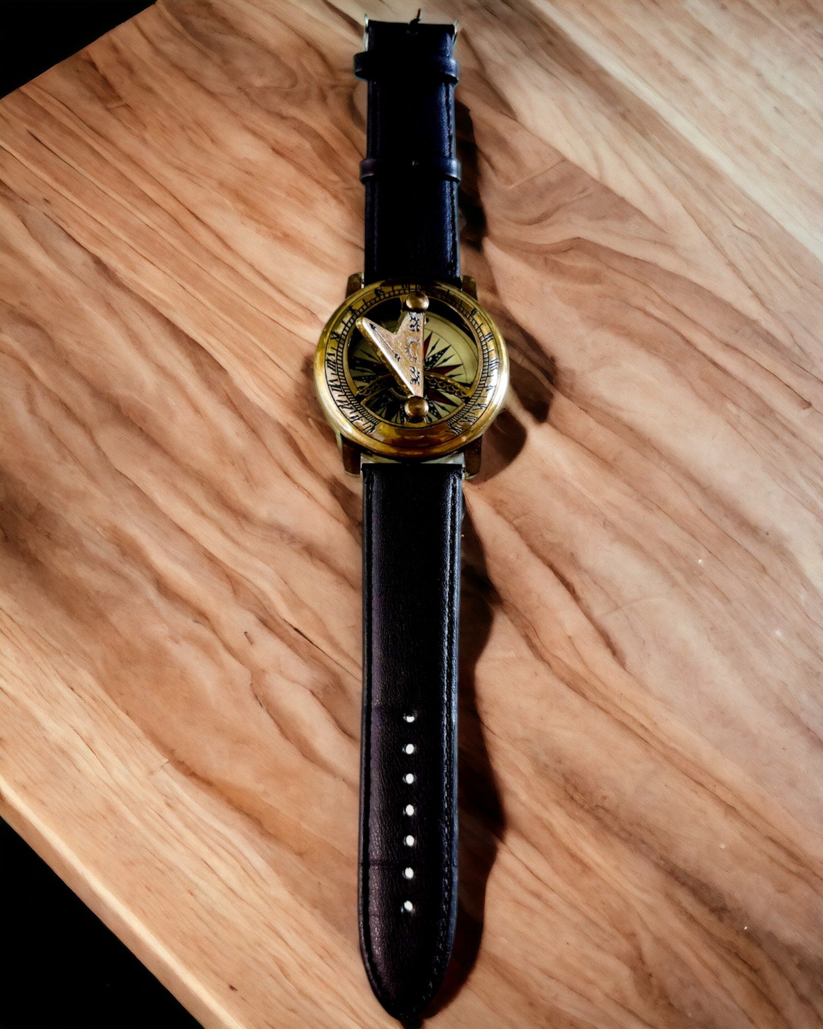 Sonnenuhr mit Kompass - Handgefertigt, Authentisches Handwerk, Gravurmöglichkeit