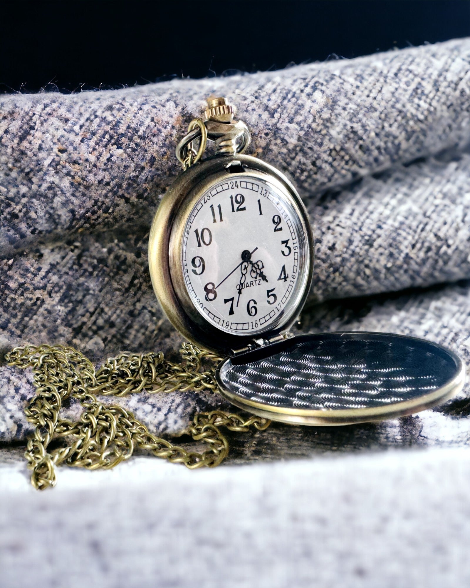 Montre de poche vintage personnalisable - or brossé