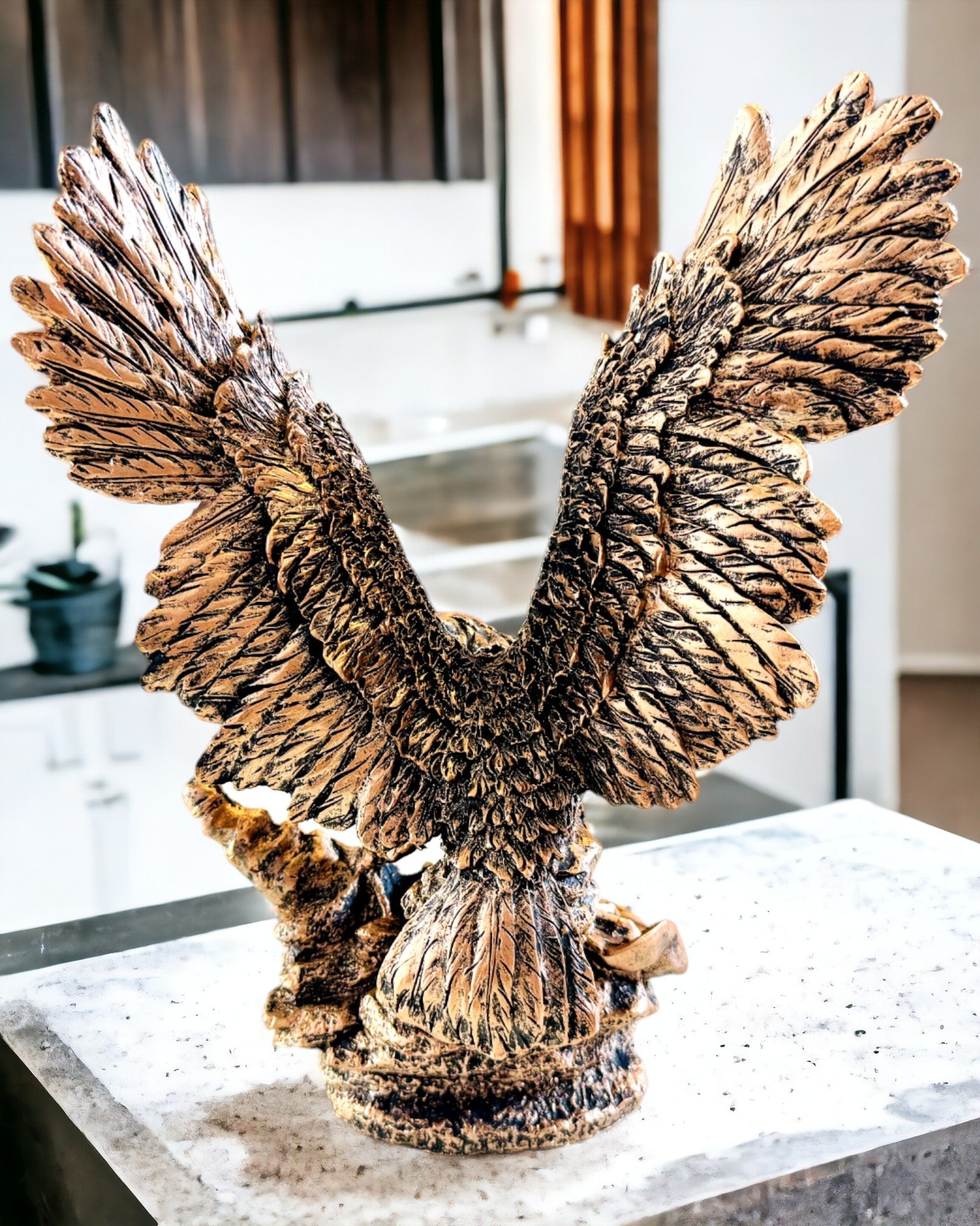 "Władca Wiatrów" - Sculpture Rétro d'Aigle au Style Vintage avec Option de Gravure